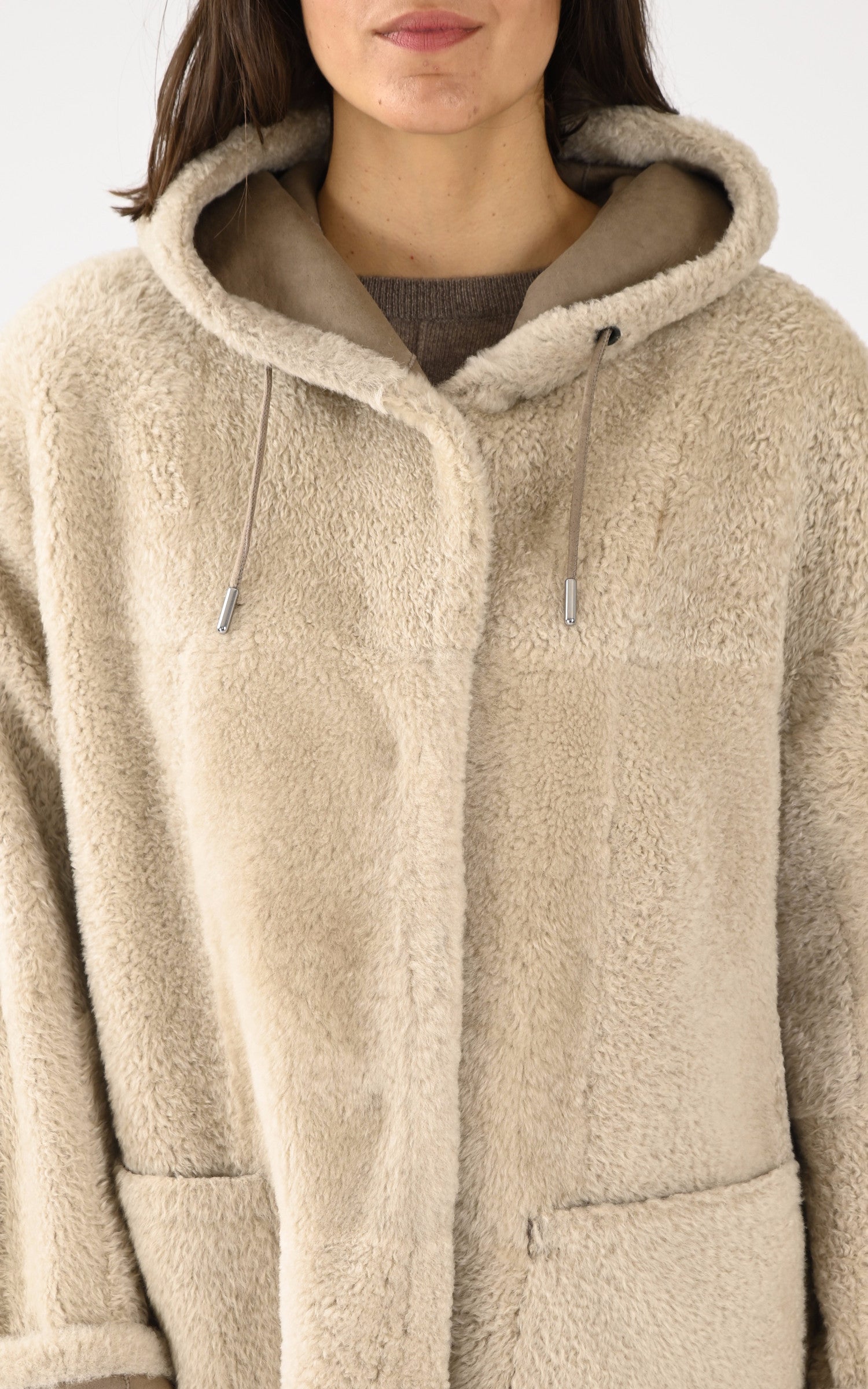 A "PHOEBE" Taupe Christ 3/4 Femme details photo
