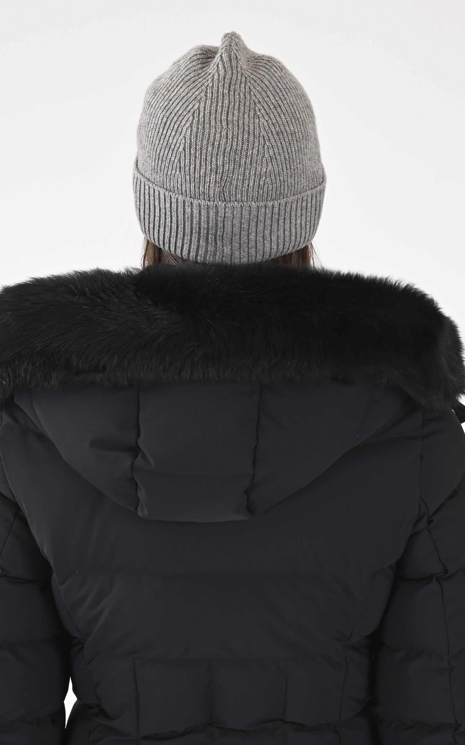 A "BART 64513" Gris Oakwood Bonnet Femme back photo