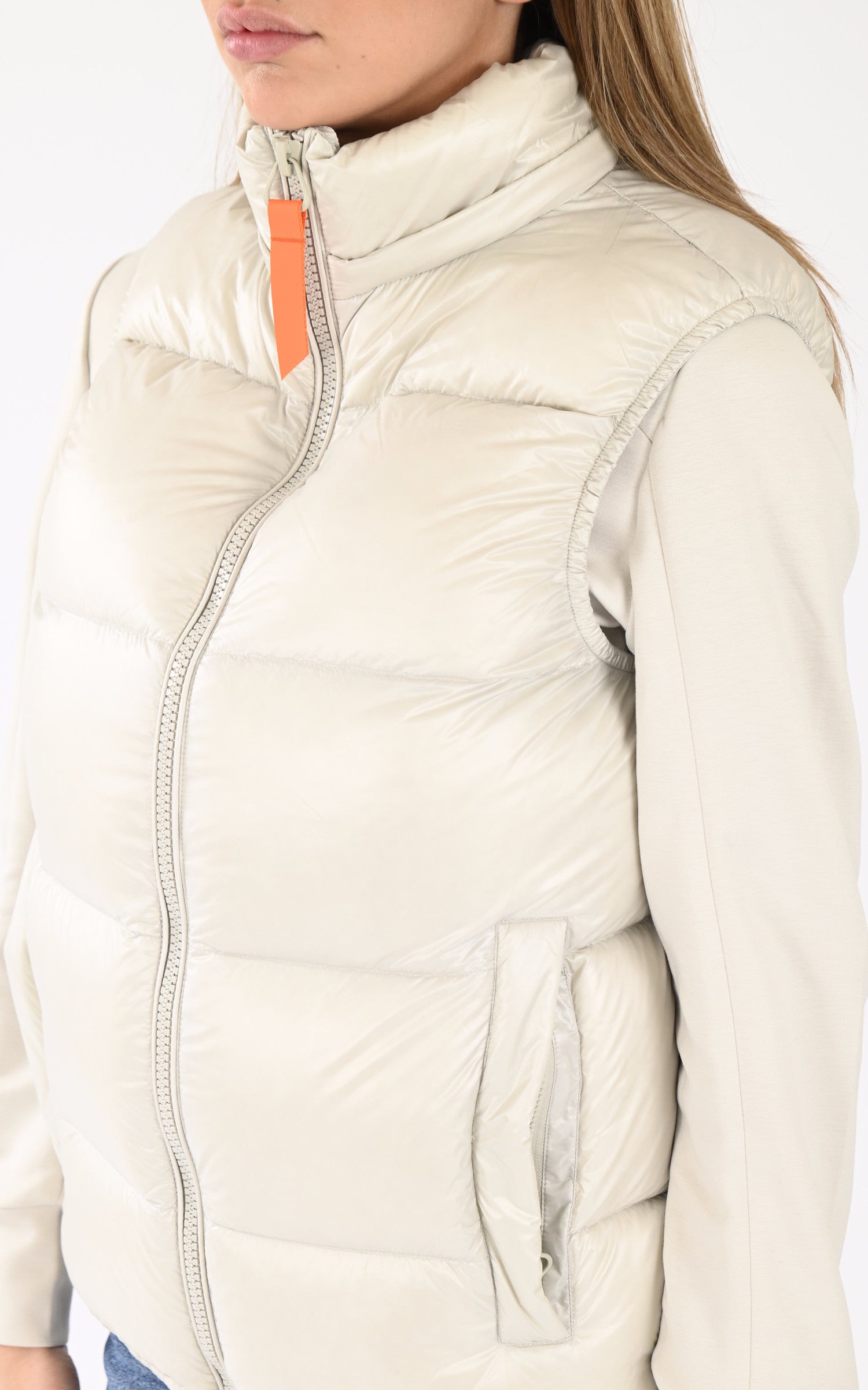 A "CESAR" Beige Gertrude gilet_doudoune Mixte details photo