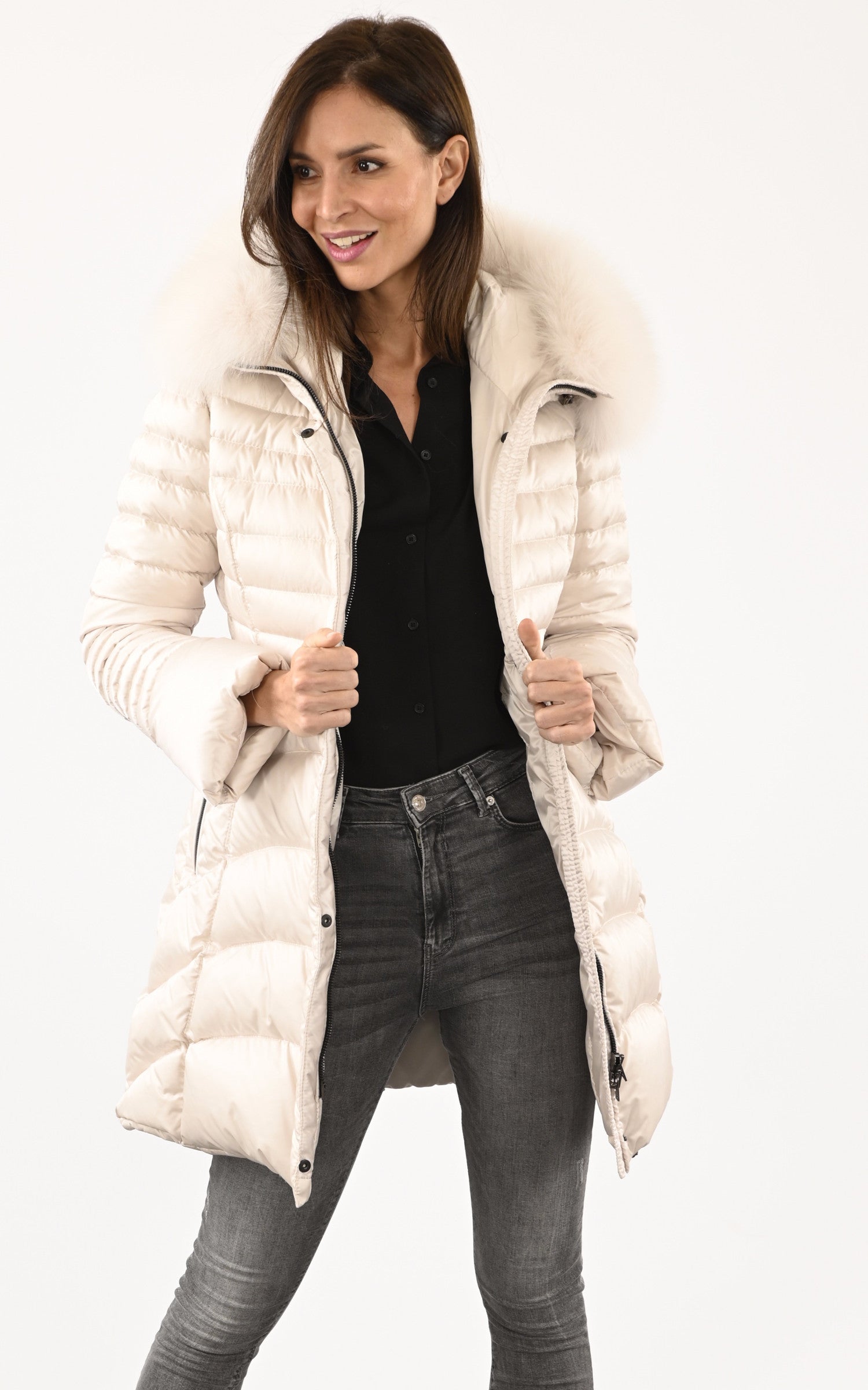 A "DOMICIME" Ecru Giorgio & Mario 3/4 Femme opened photo 1