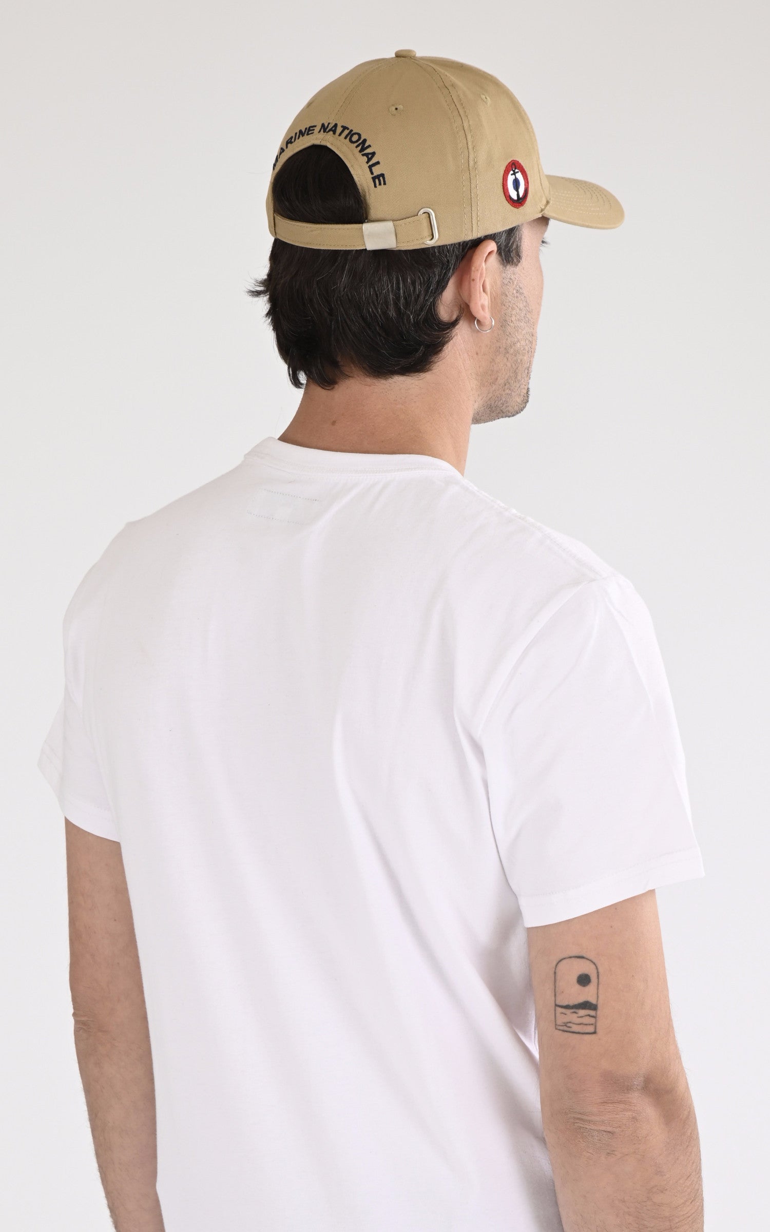 A "PILATUS MN 103949" Beige Marine Nationale Casquette Mixte back photo