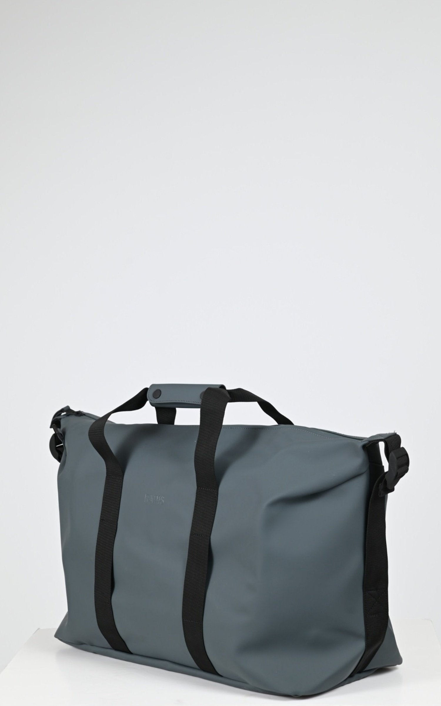 Sac Textile Mixte Rains, modèle 14200 week-end bag de couleur lagoon 124