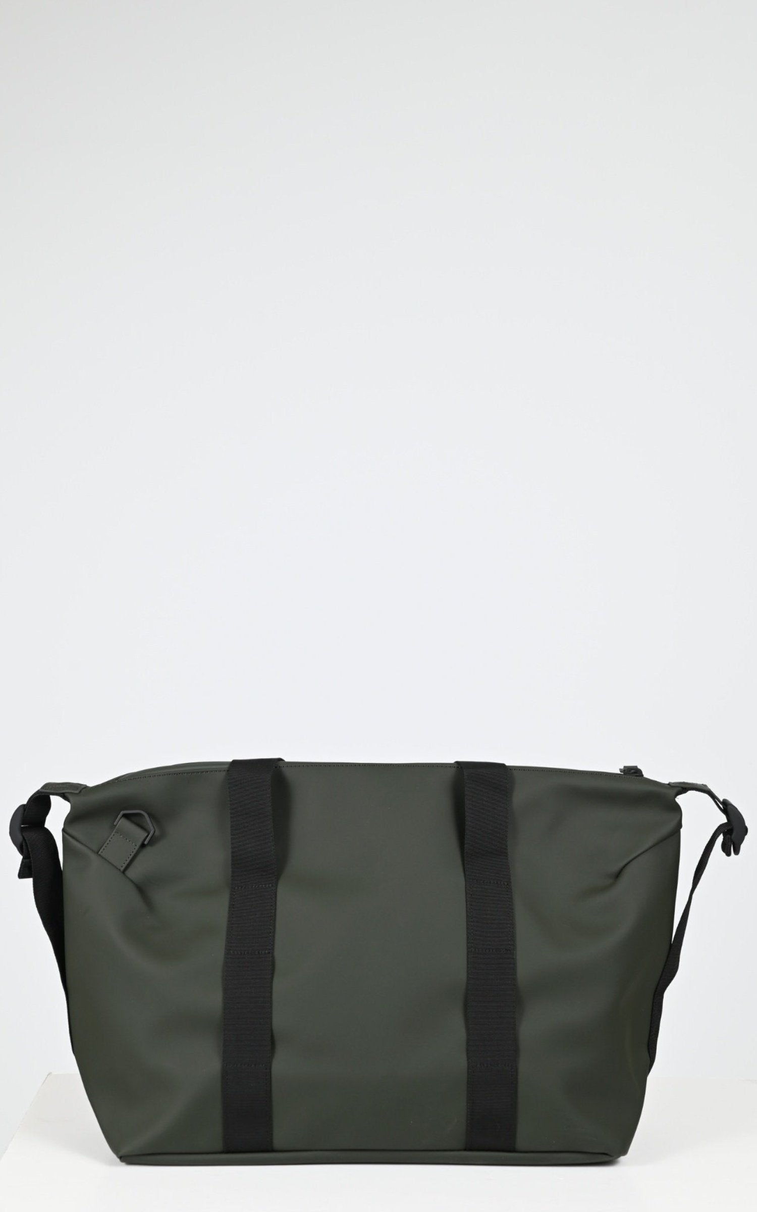 Sac Textile Mixte Rains, modèle 14220 week-end bag small de couleur green 03