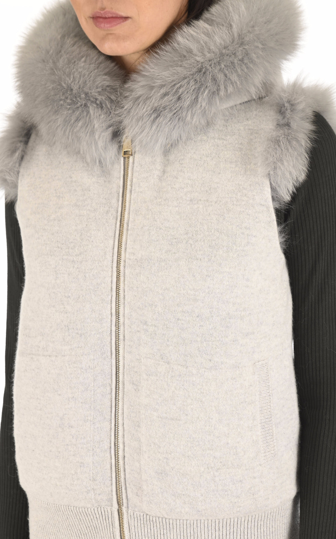 A "L602xF" Gris Suprema Gilet Femme opened photo