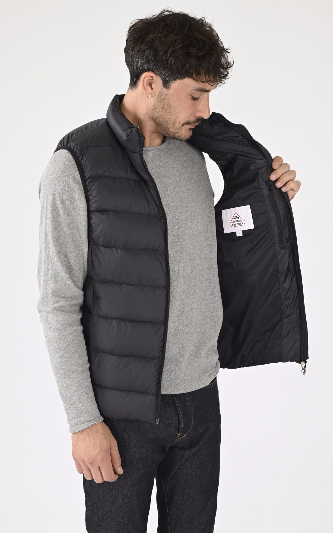 A "ARIAL VEST" Noir Pyrenex Bl Doudoune Homme closed photo