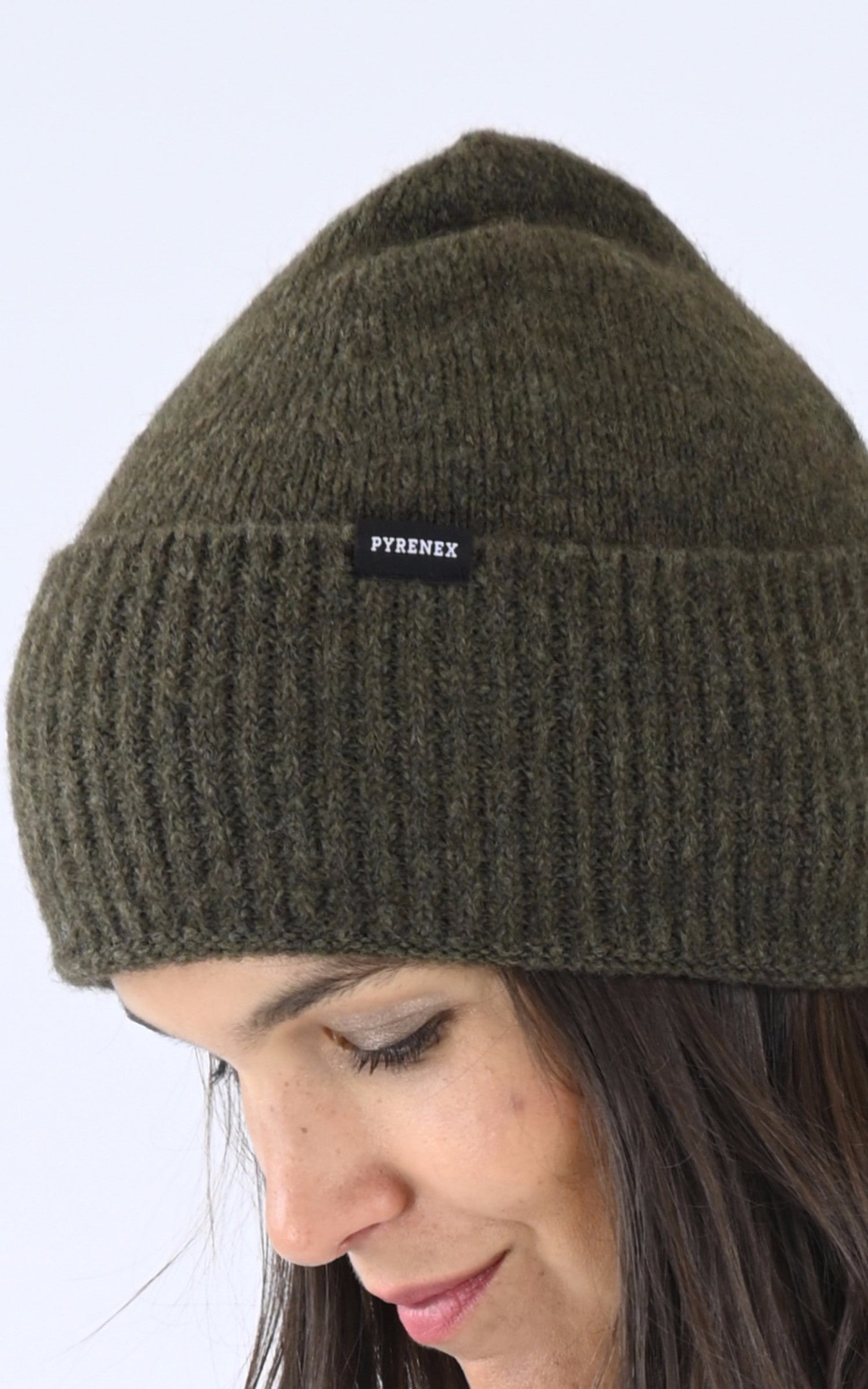 A "SOAZIG 2" Kaki Pyrenex Bonnet Mixte details photo 4