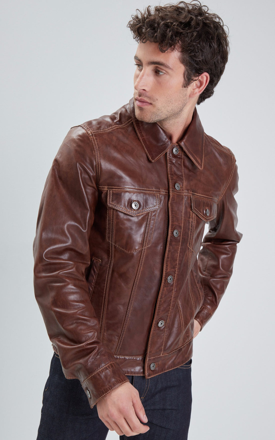A "BAKER 101846" Marron Daytona 73 Blouson Homme opened photo