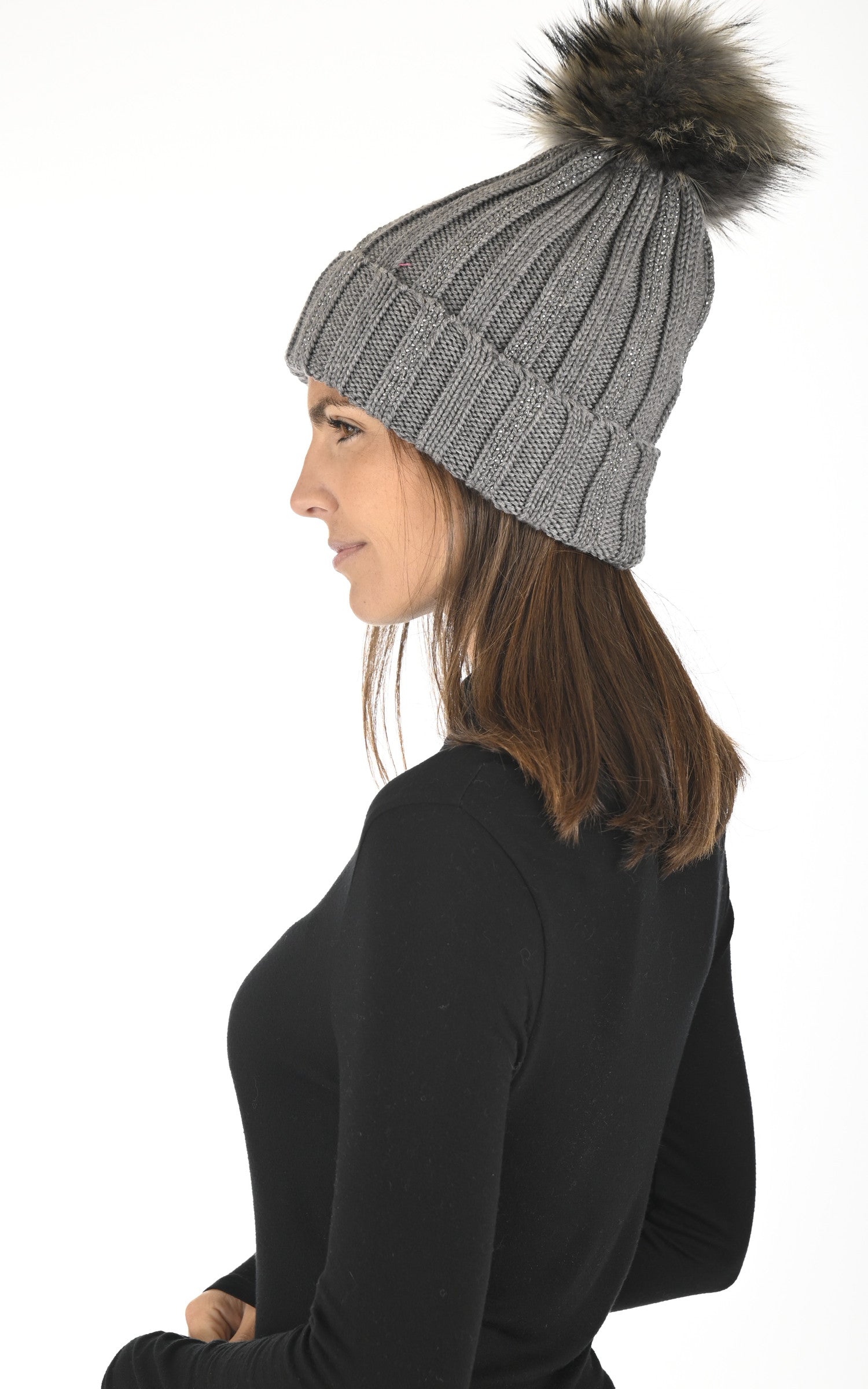A "10729H" Gris La Canadienne Bonnet Femme closed photo 2