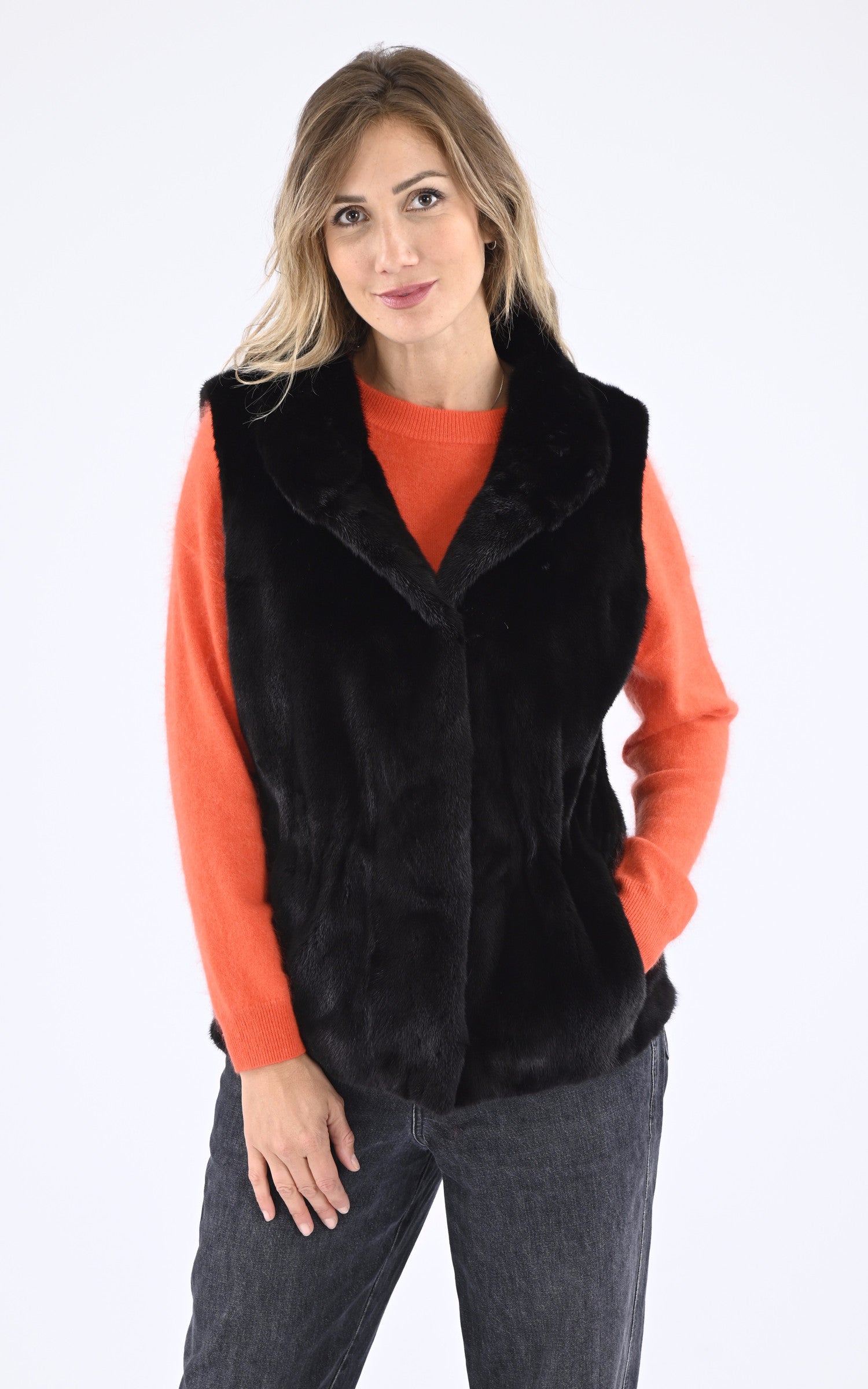 A "7038" Noir Manakas Gilet Femme closed photo 2