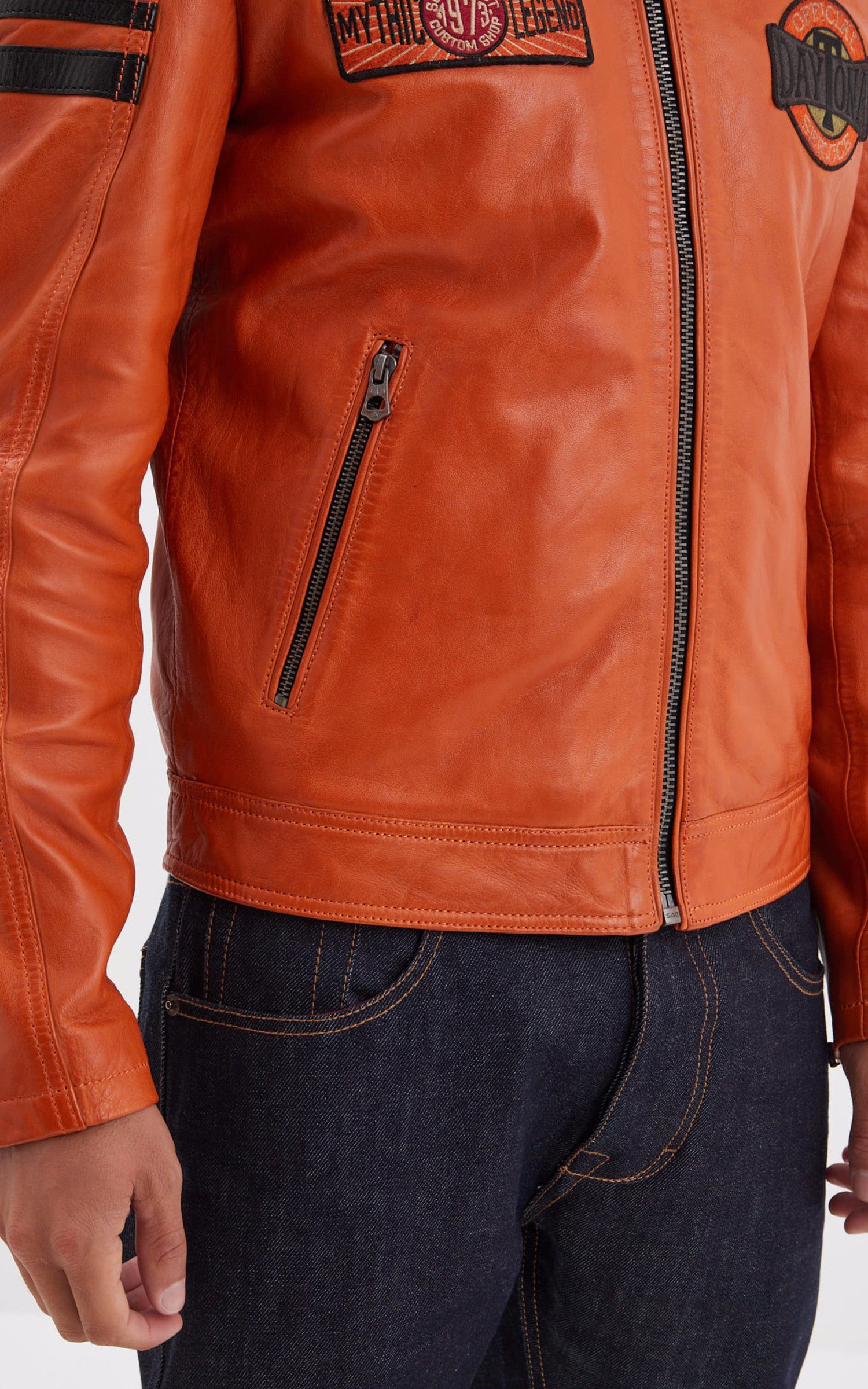 A "WALKOR 102831" Orange Daytona 73 Blouson Homme details photo