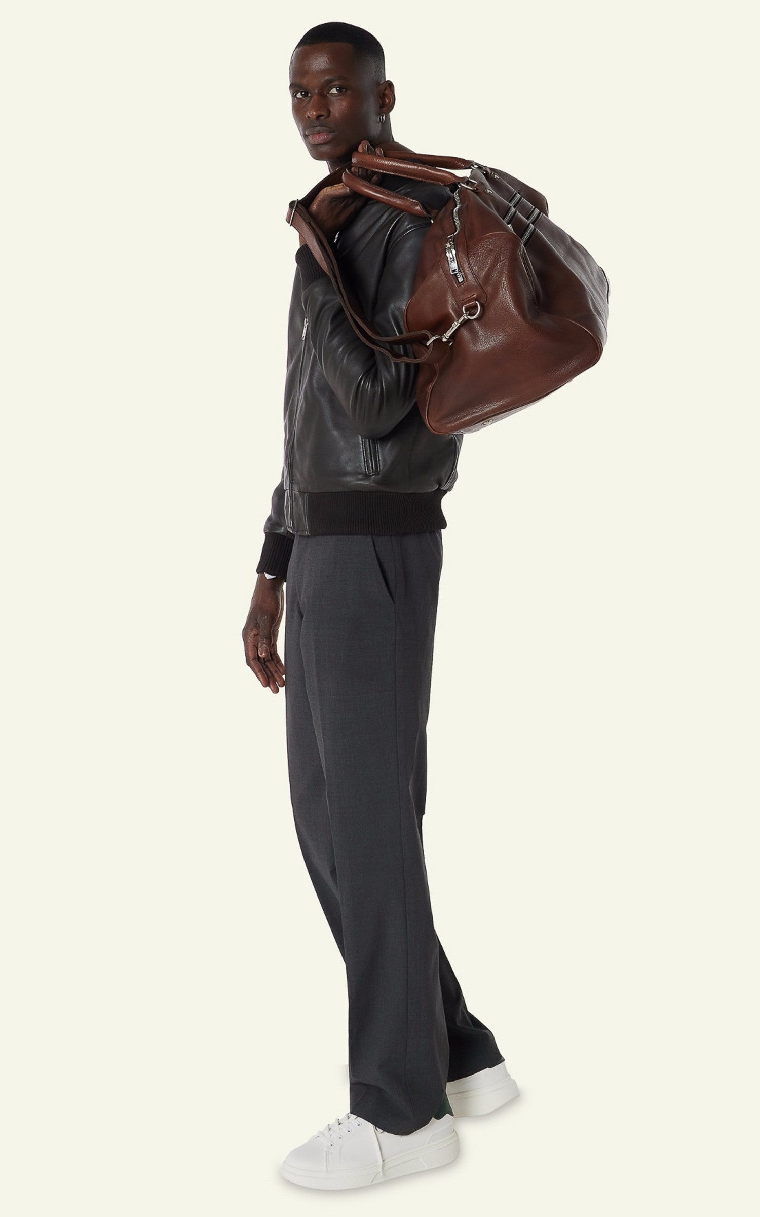 A "SP01" Marron & Blanc Serge Pariente Sac Homme back photo