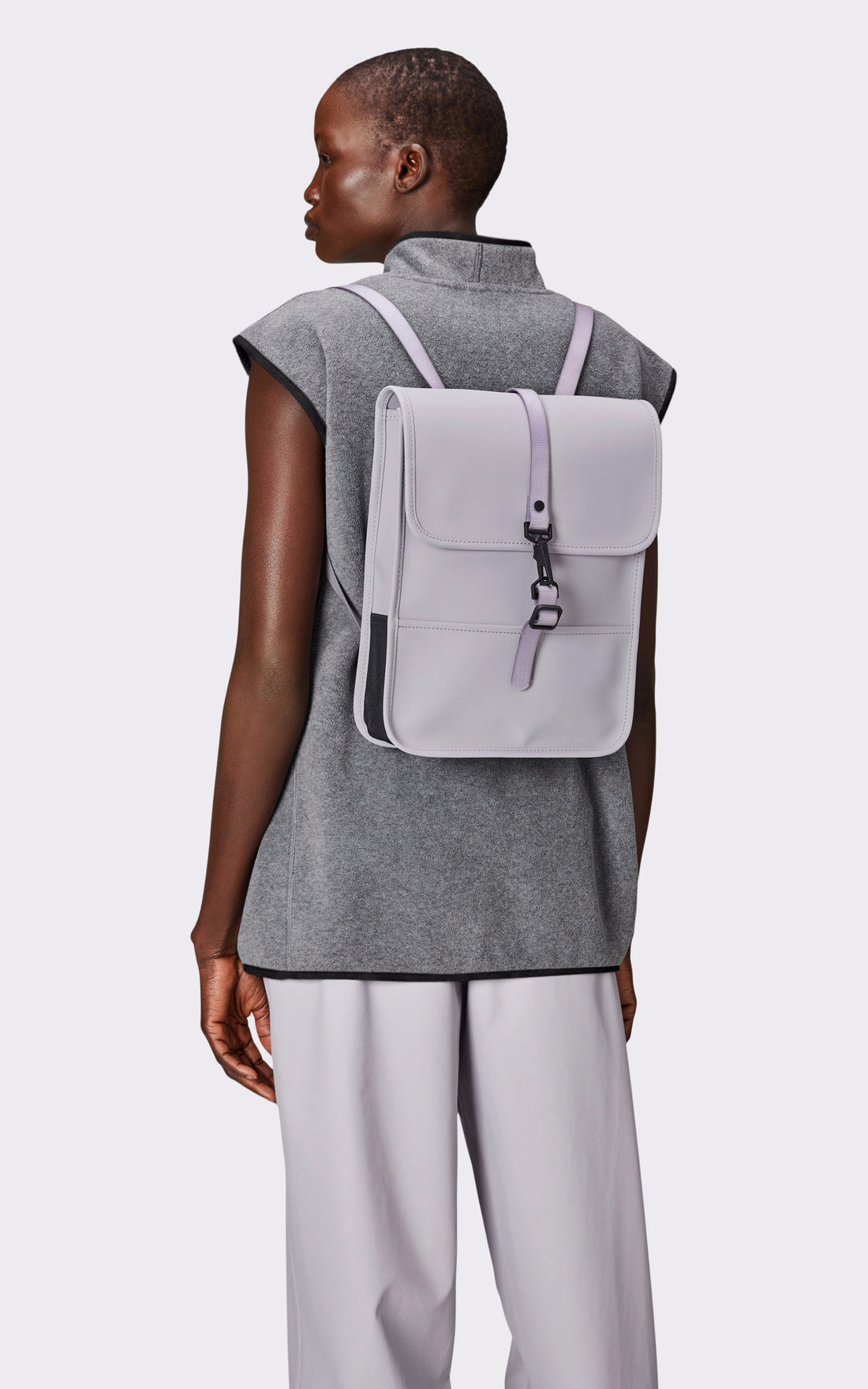A "13010 BACK PACK MICRO" Gris Rains Sac A Dos Mixte interior photo