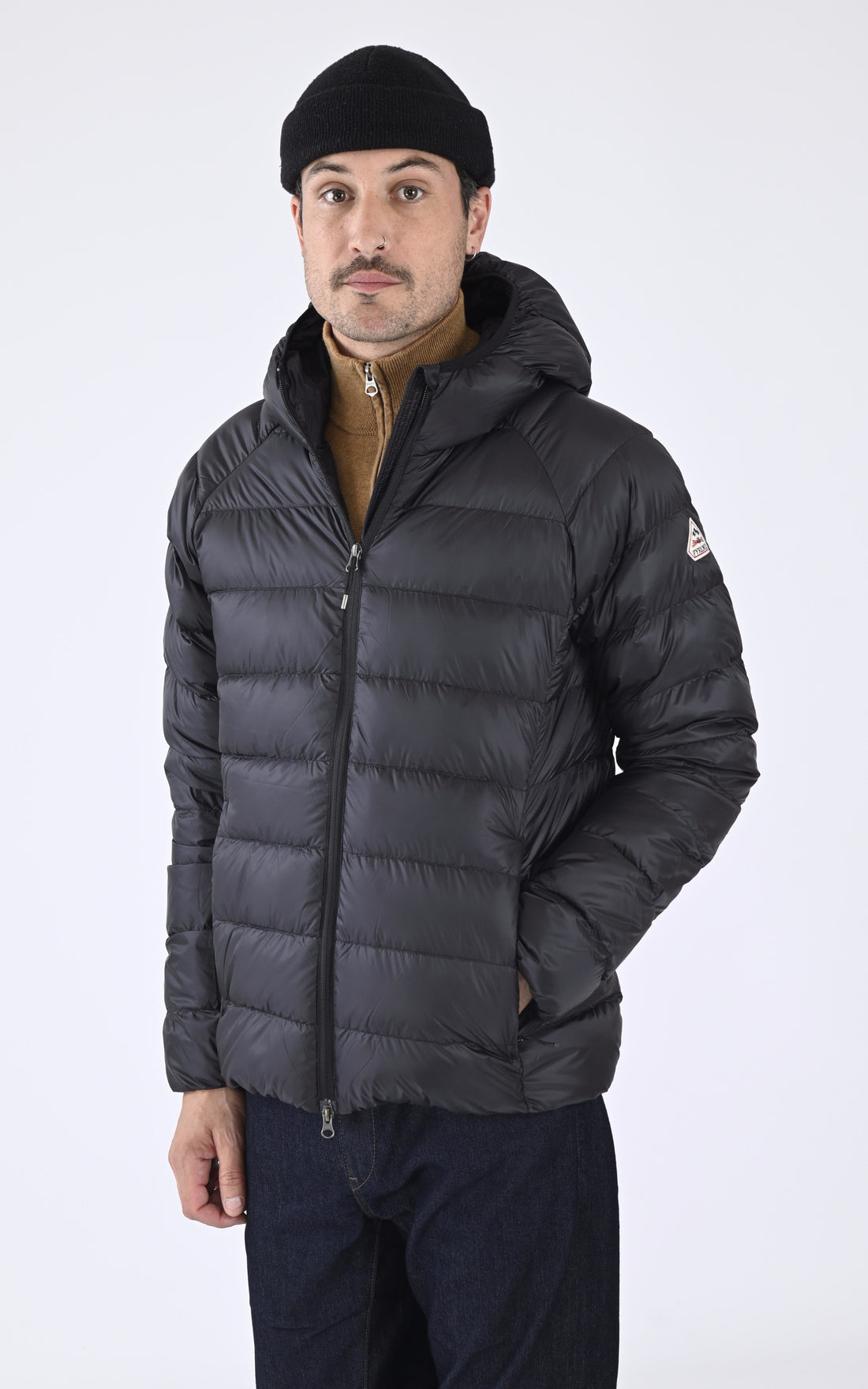 A "ARIAL HOODED" Noir Pyrenex bl_doud_light Homme opened photo