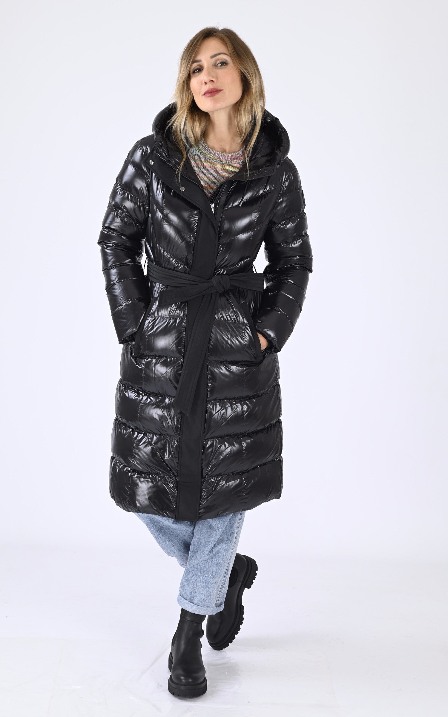 A "CORALIA" Noir Mackage 3/4 Doudoune Femme closed photo