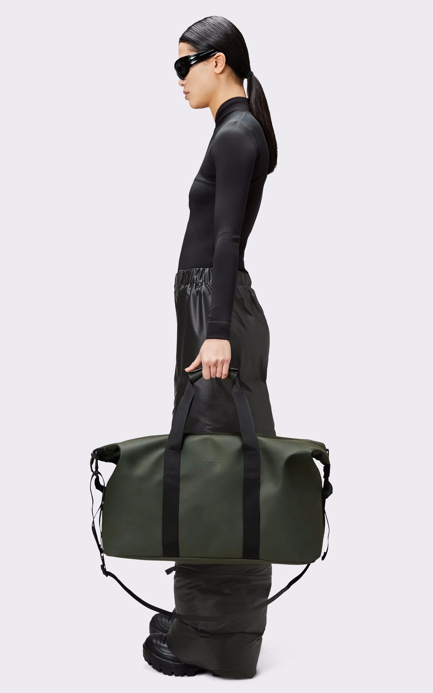 A "14200 WEEK-END BAG" Kaki Rains Sac Mixte closed photo