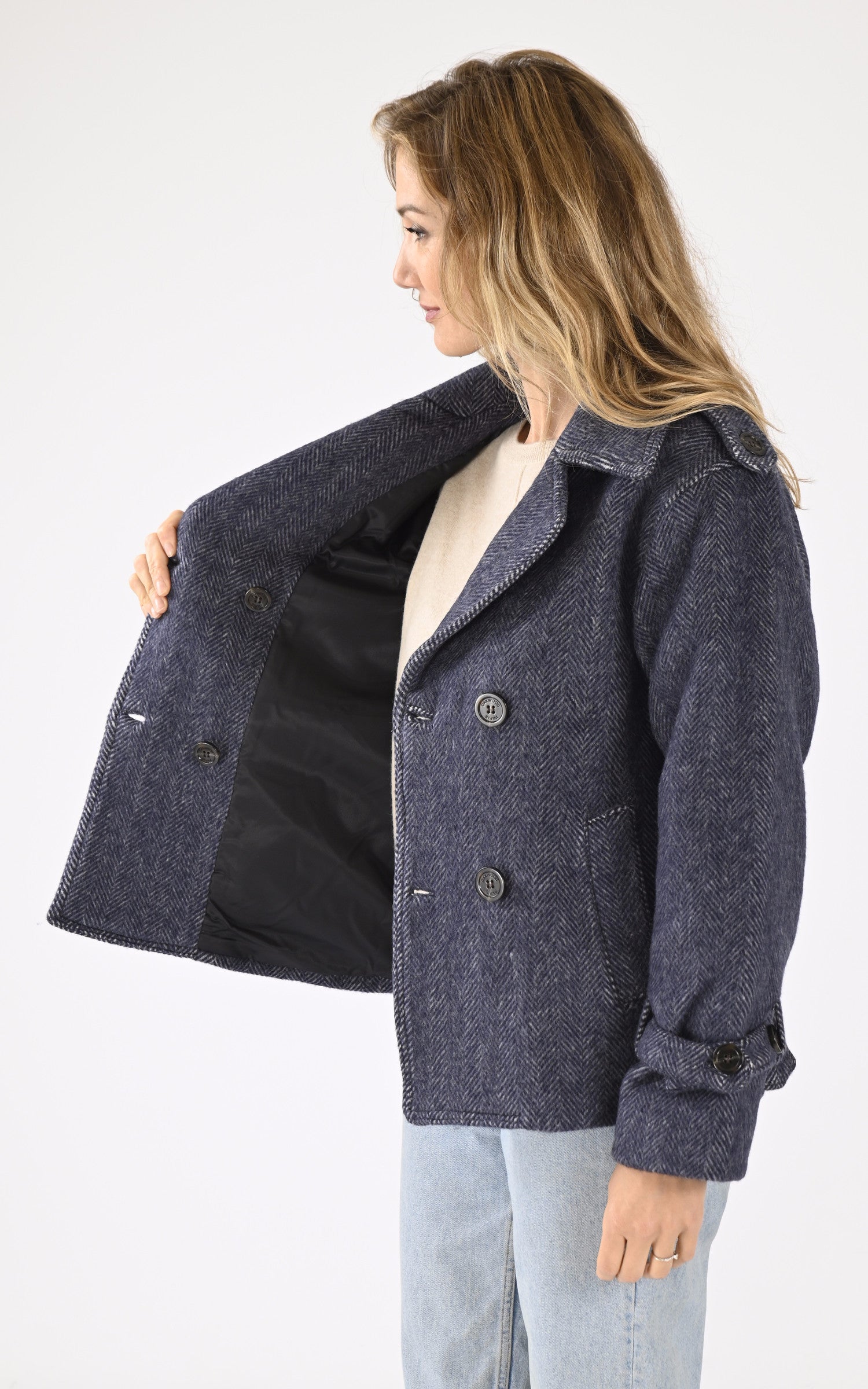 A "NEBLINA 64994" Bleu Oakwood Veste Femme interior photo