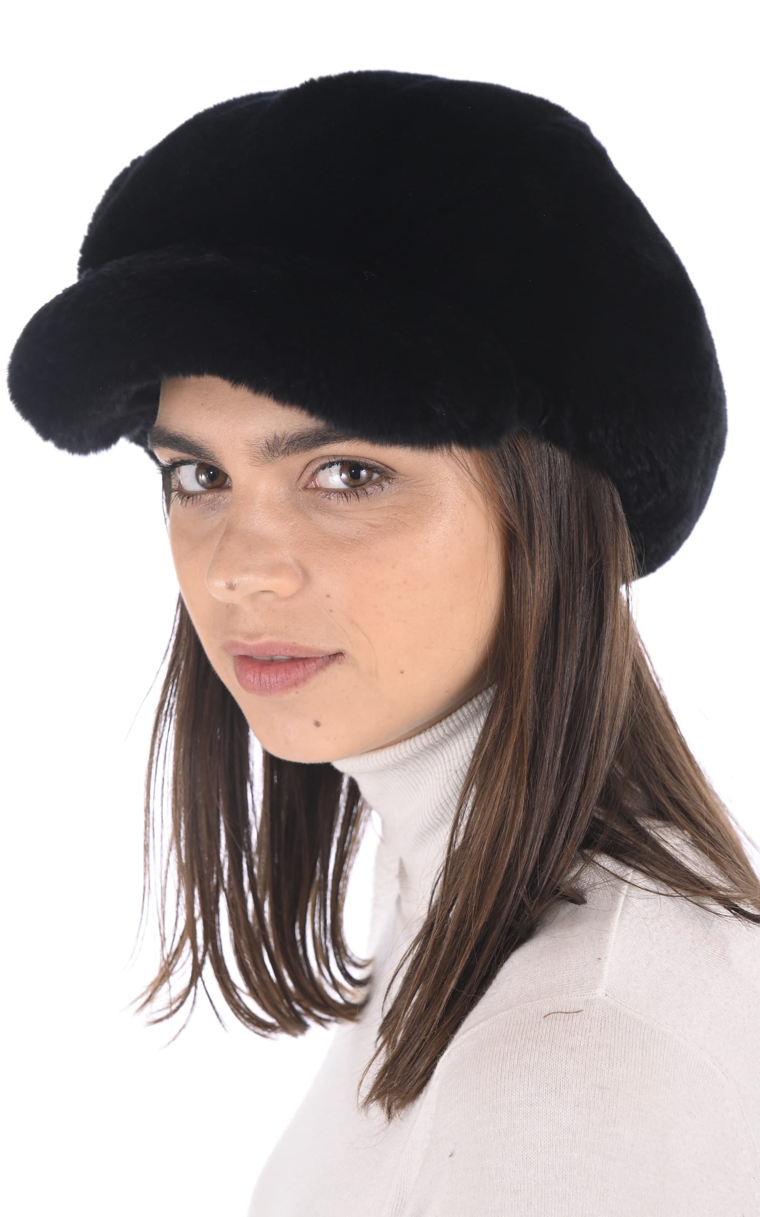 Casquette Fourrure Accessoire Tsanikidis, modèle 3636 de couleur noir