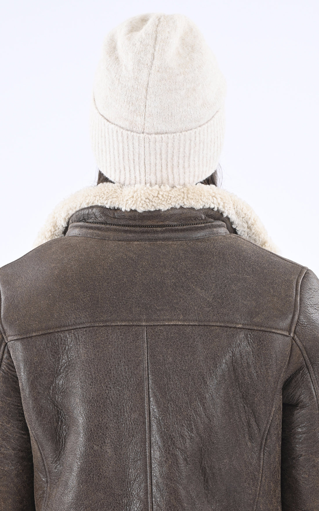 A "SOAZIG 2" Beige Pyrenex Bonnet Mixte opened photo