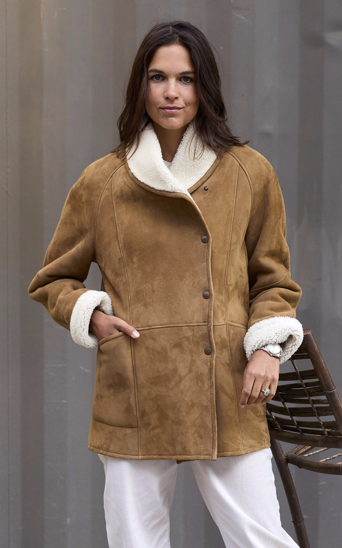 A "SERENA CORTO" Camel La Canadienne Veste Femme closed photo