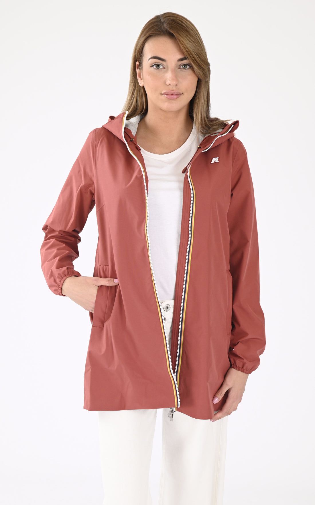 A "SOPHIE STRETCH K8133YW" Rouge K-Way Veste Femme opened photo