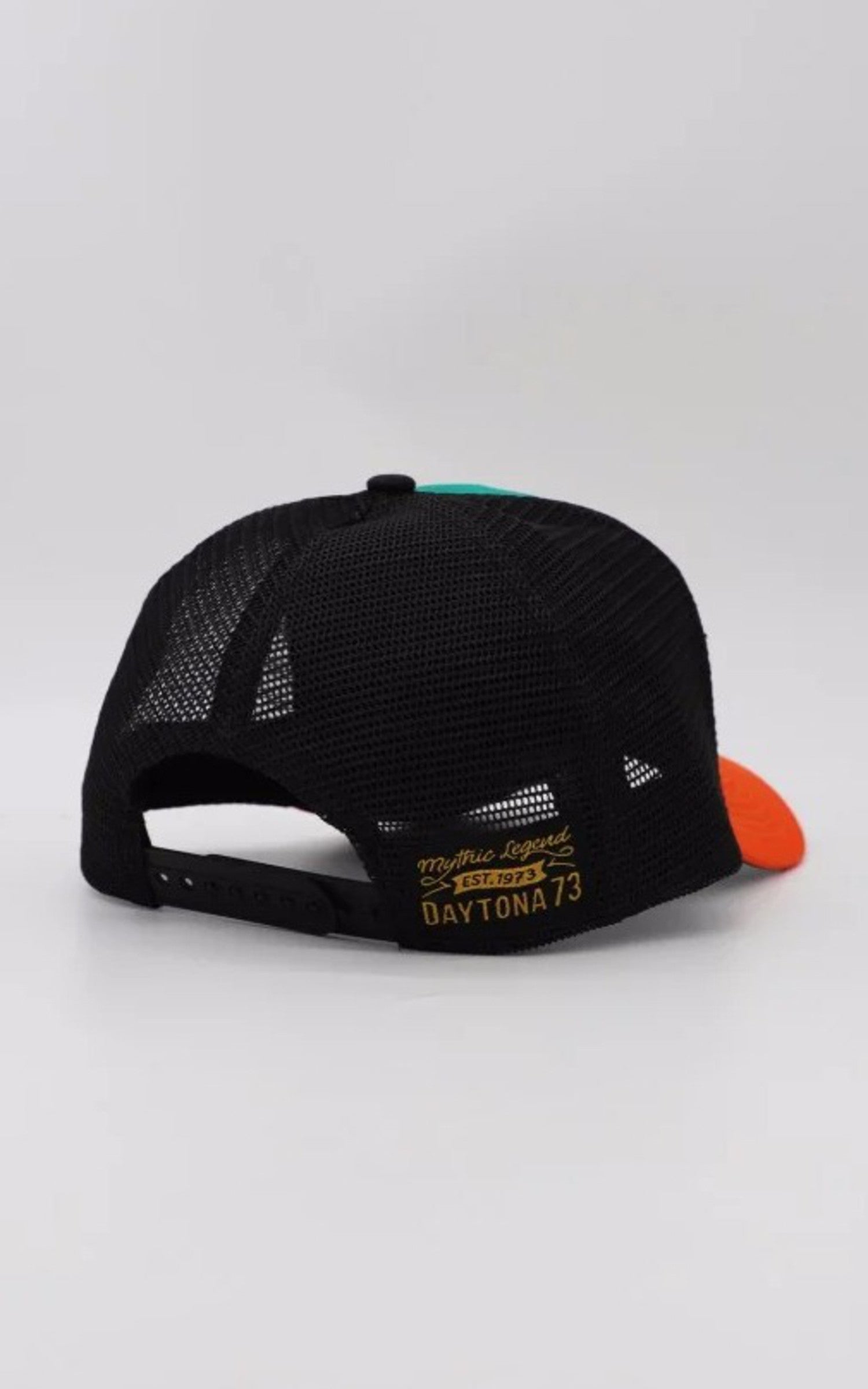A "TIGER 102071" Vert Daytona 73 Casquette Homme closed photo