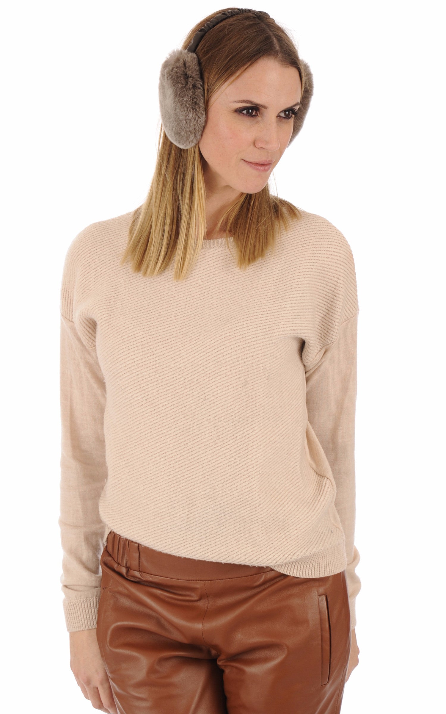 A "OS" Taupe Tsanikidis Oreillettes Femme opened photo