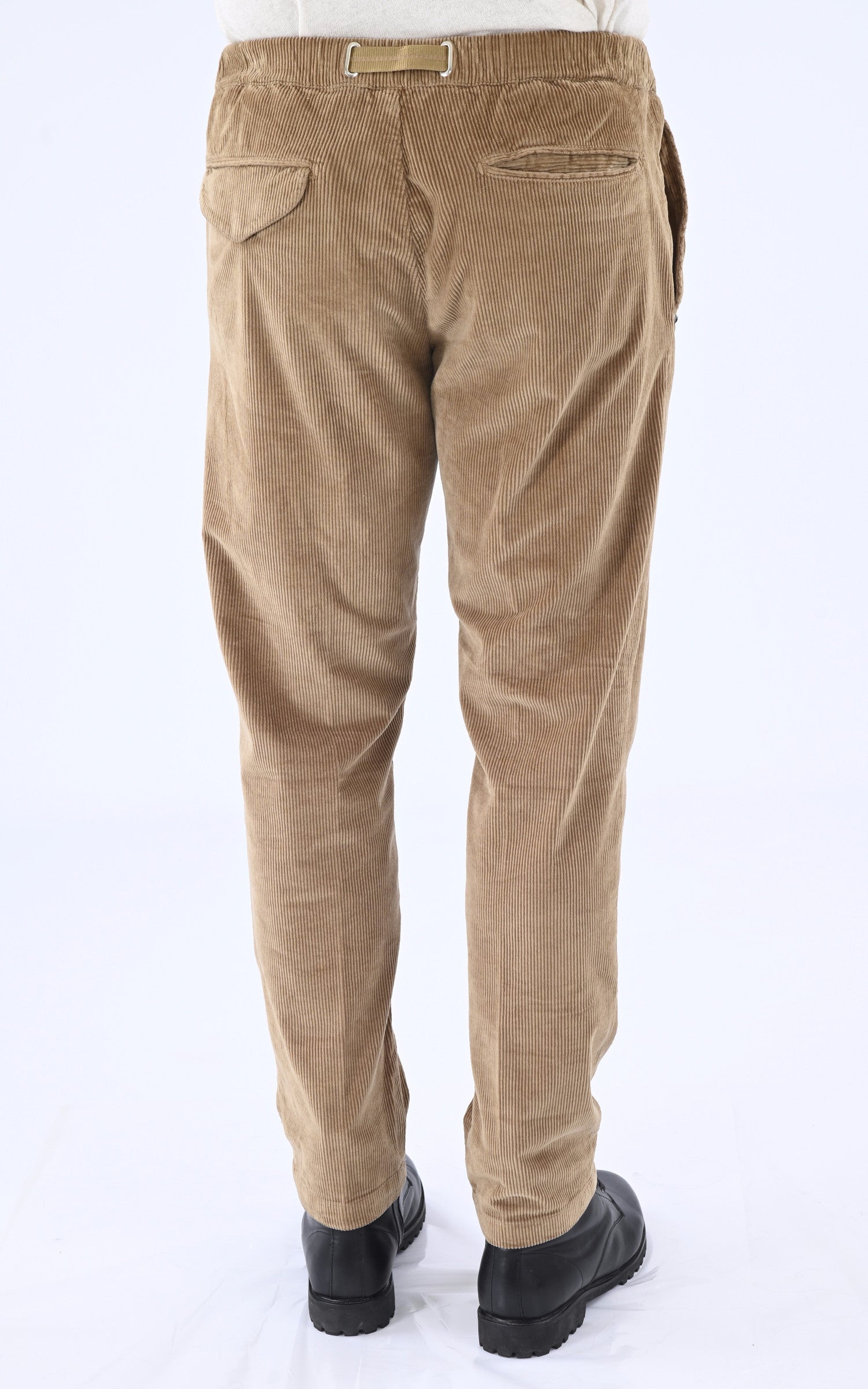 A "24WSU66 181" Camel Whitesand Pantalon Homme back photo
