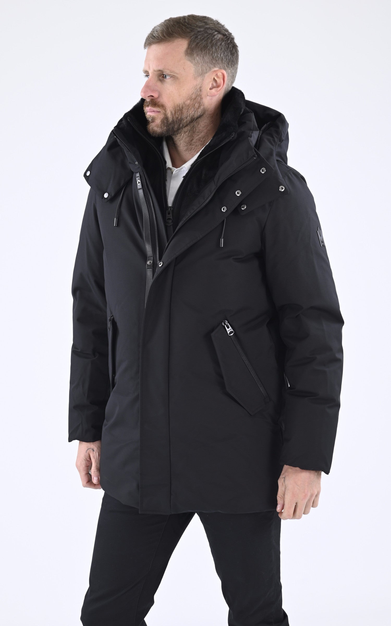 A "SULLIVAN-F" Noir Mackage Parka Homme closed photo