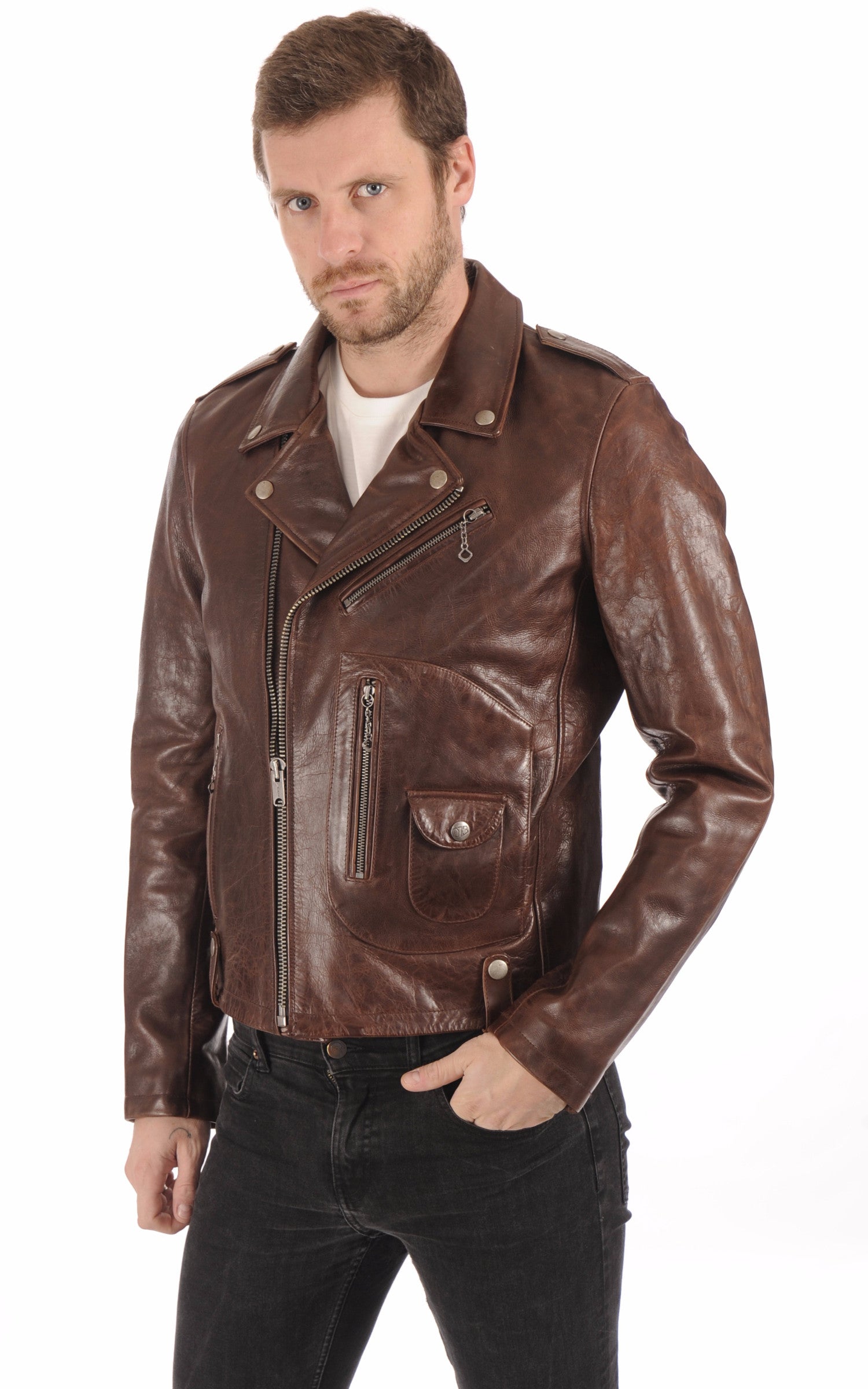 A "REDFORD 101234" Marron Daytona 73 Perfecto Homme closed photo