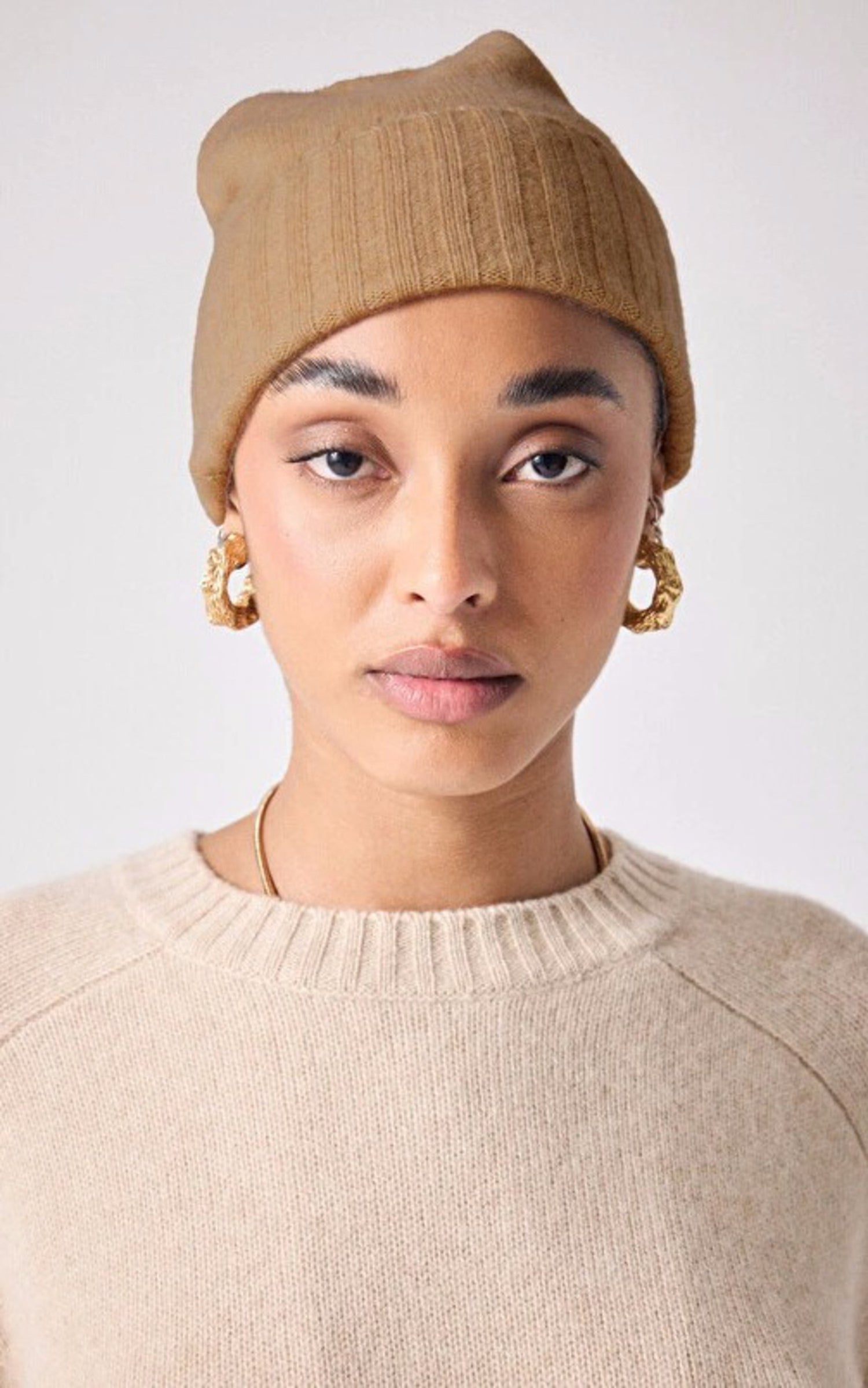 A "DORA 4501030C" Camel Notshy Bonnet Femme closed photo 2