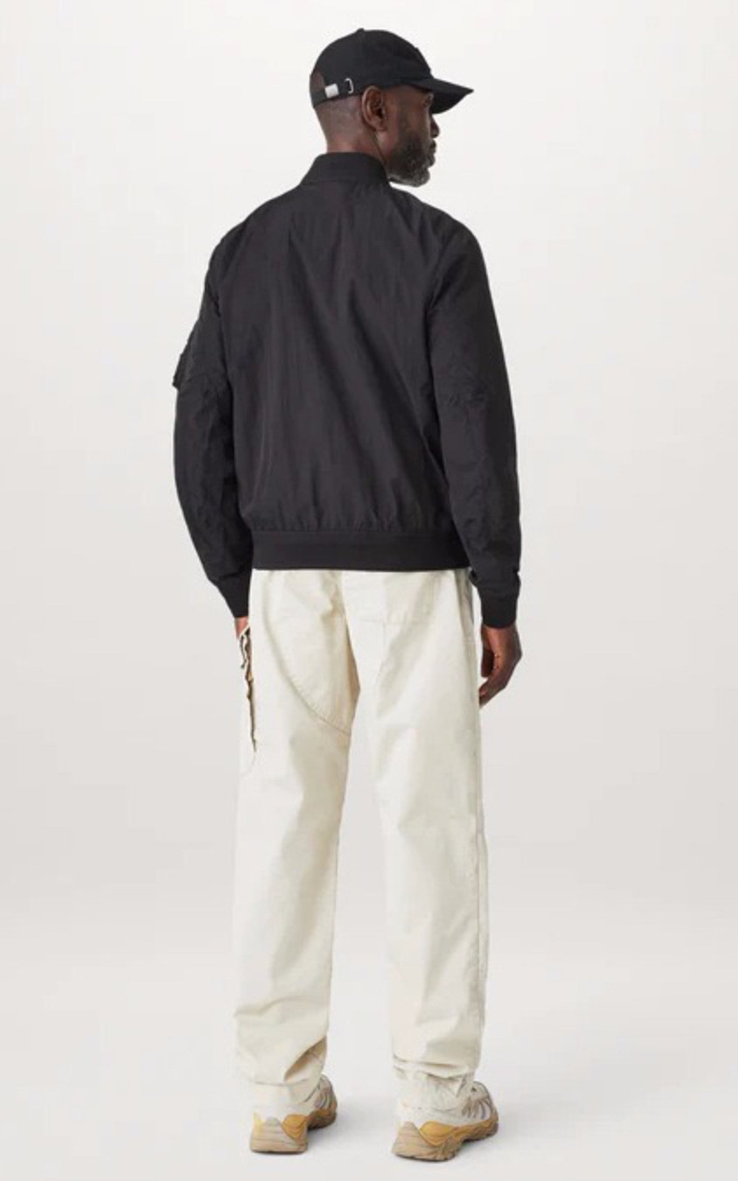 A "QUEST" Noir Belstaff Blouson Homme interior photo 3