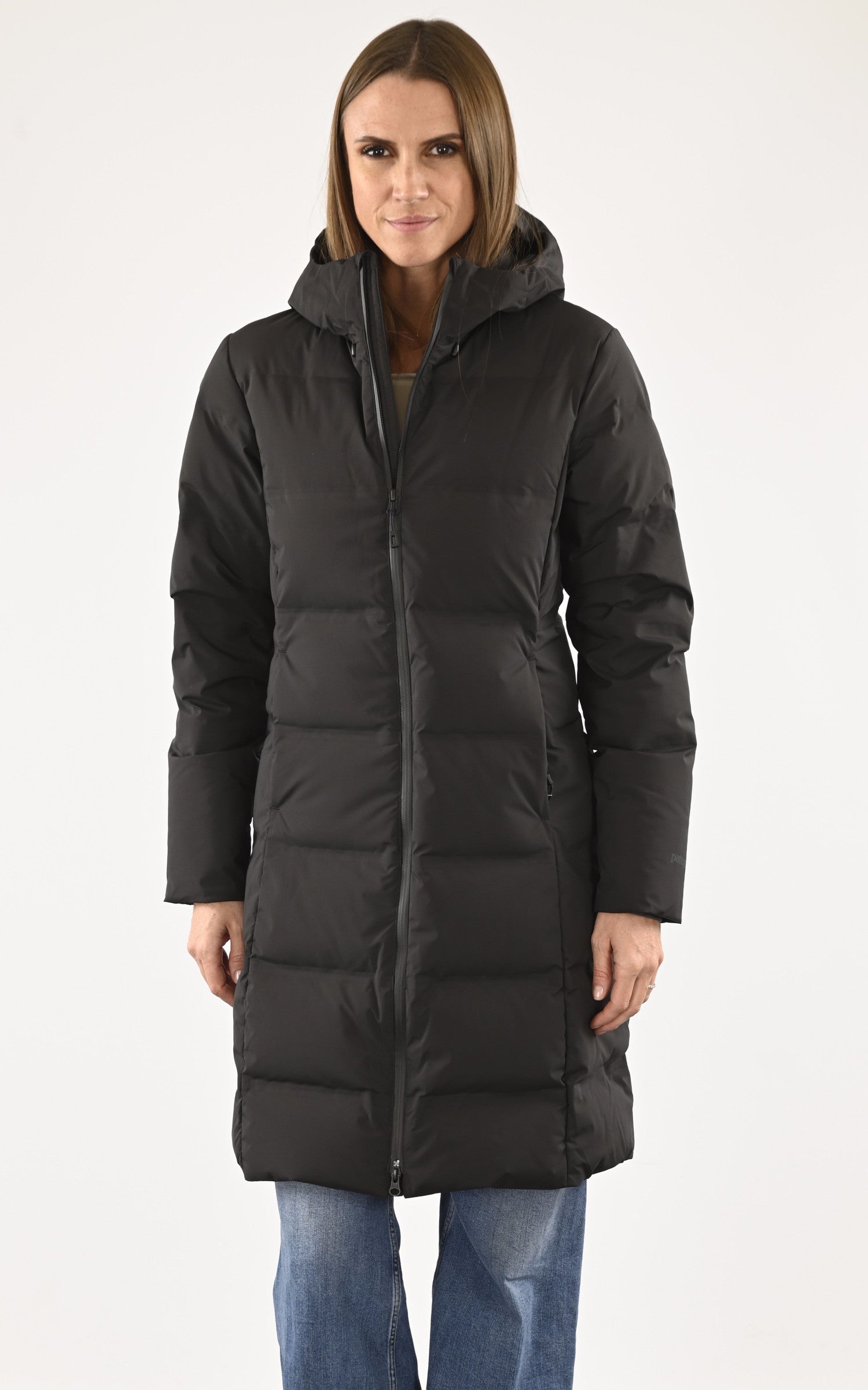 A "JACKSON GLACIER PARKA" Noir Patagonia 3/4 Parka Femme closed photo