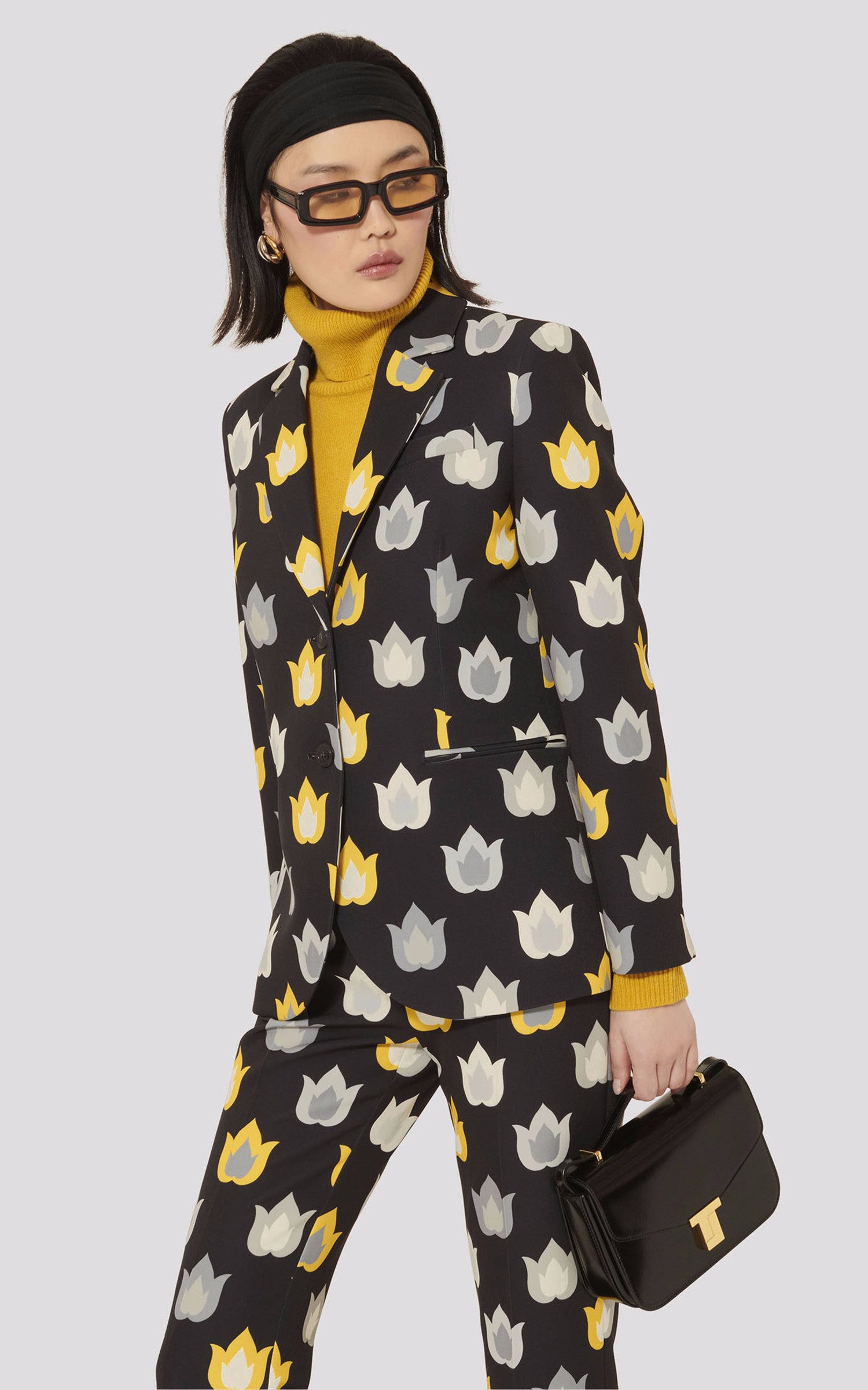 A "VINICIO" Noir Tara Jarmon Veste Femme opened photo