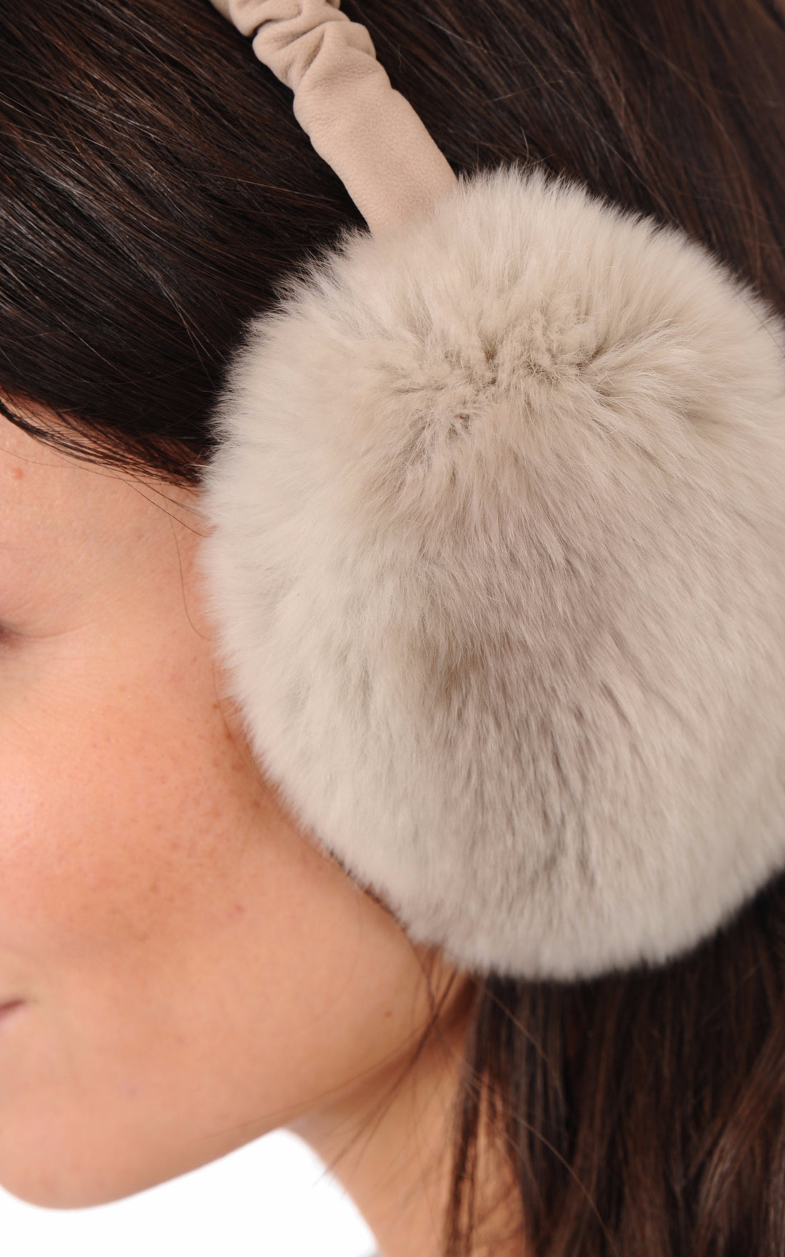 A "OS" Beige Tsanikidis Oreillettes Femme opened photo