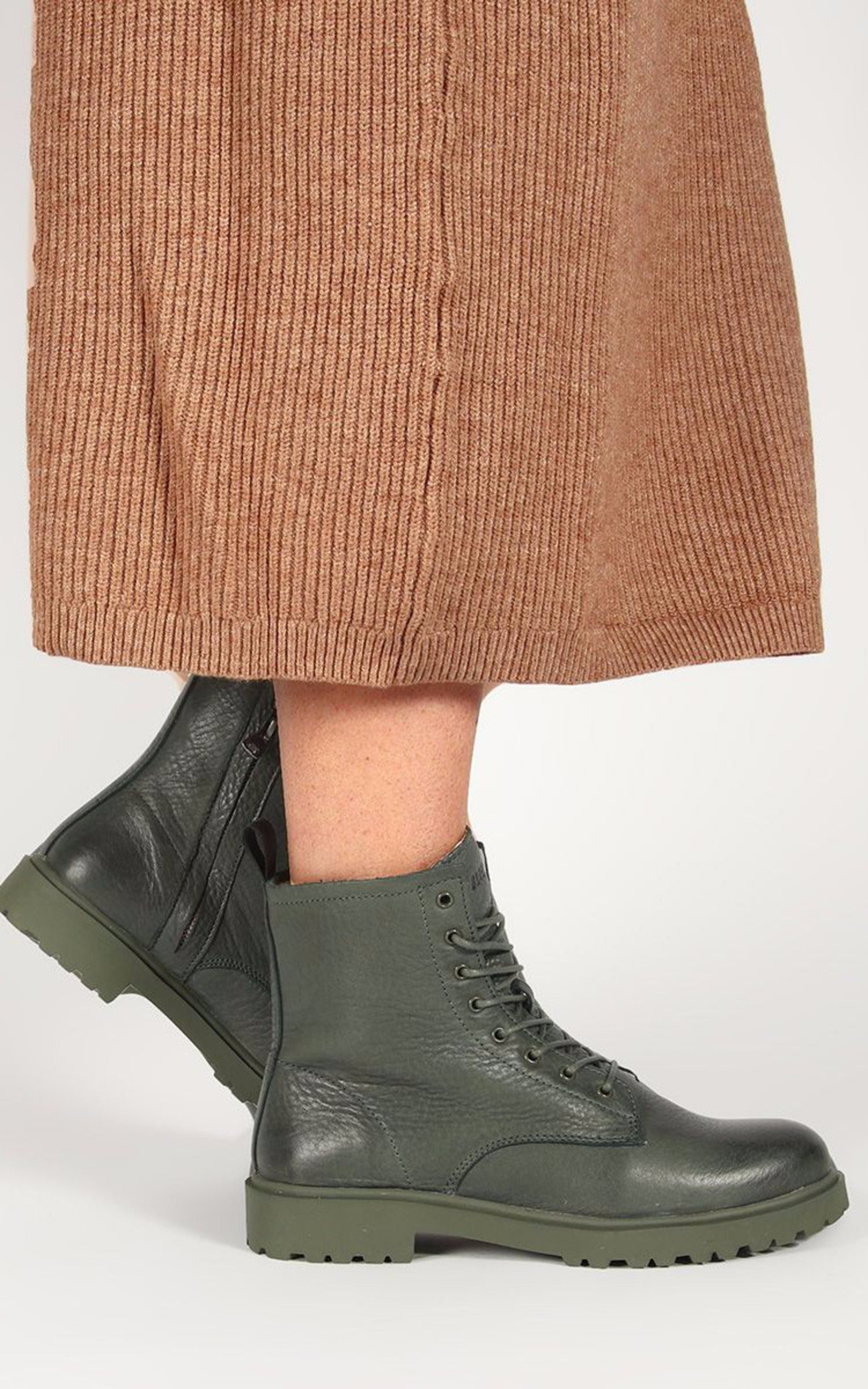 A "WL02 KAJSA" Kaki Blackstone Chaussures Femme back photo 4