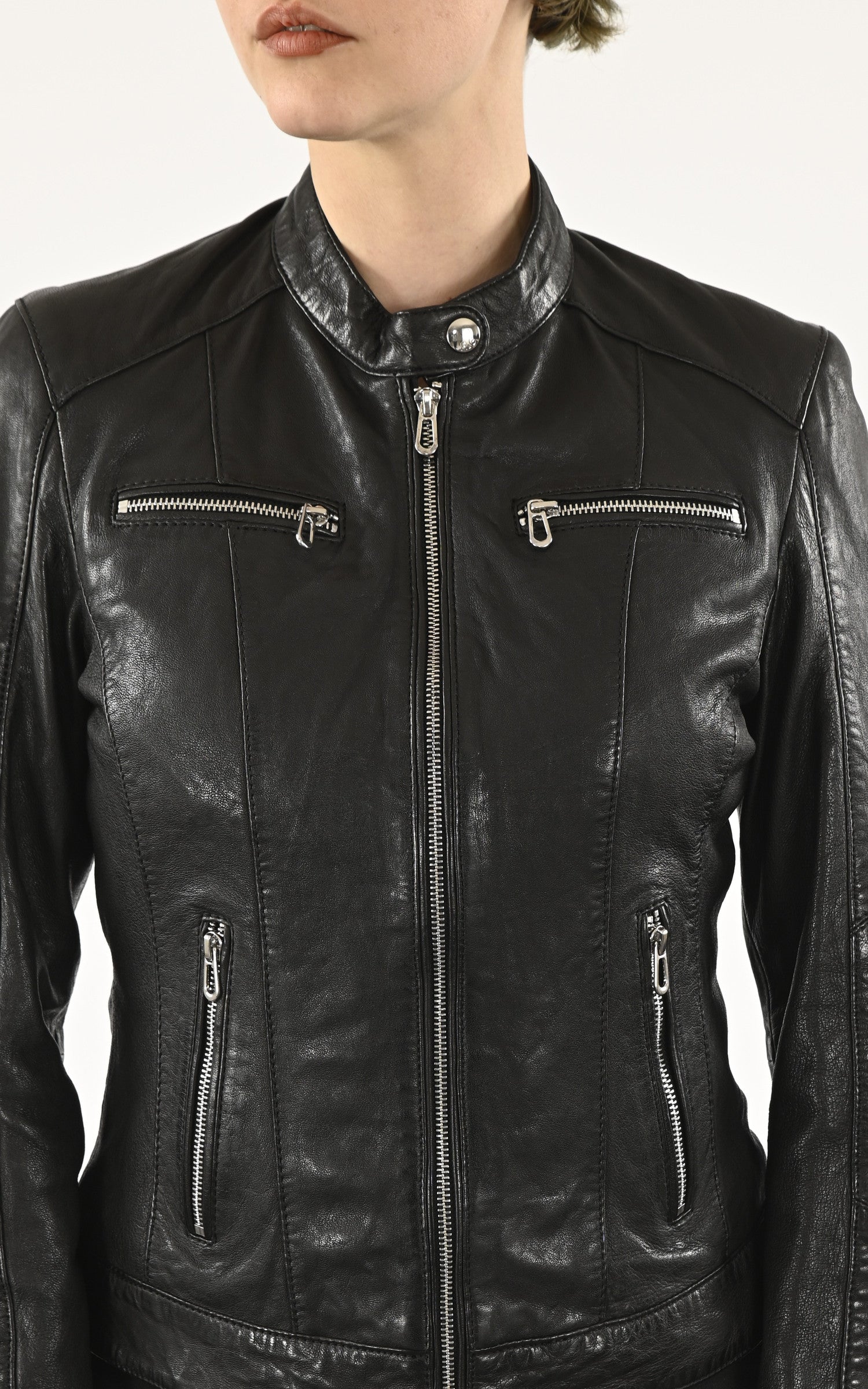 A "JOLYA 102581" Black Rose Garden Blouson Femme details photo