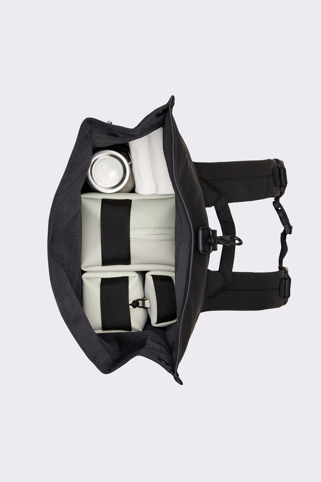 A "13320 ROLLTOP RUCKSACK" Noir Rains Sac Mixte interior photo