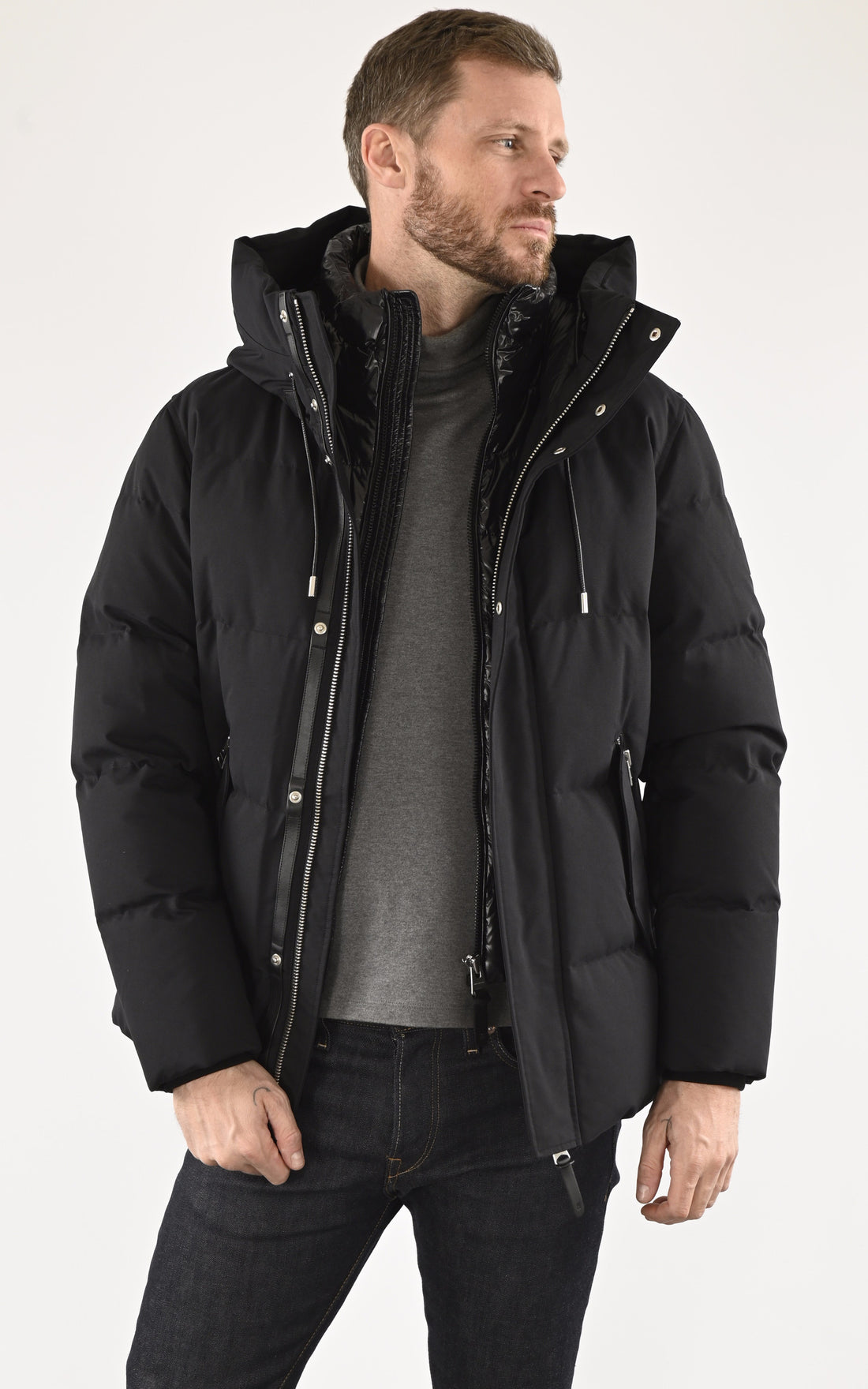 A "GRAYDON" Noir Mackage Ves Doudoune Homme opened photo