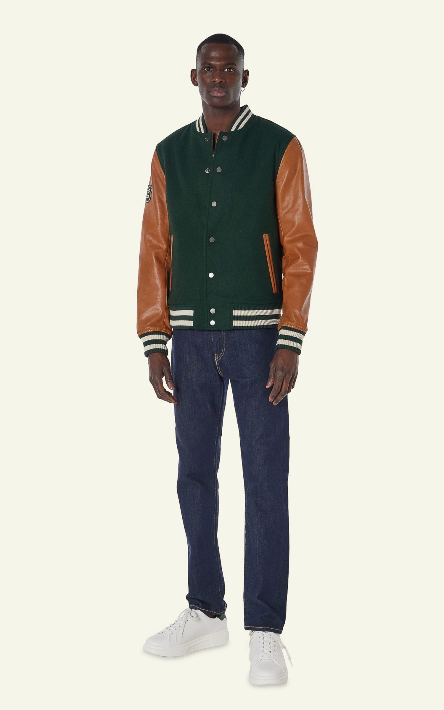 A "VARSITY" Vert Serge Pariente Blouson Homme interior photo