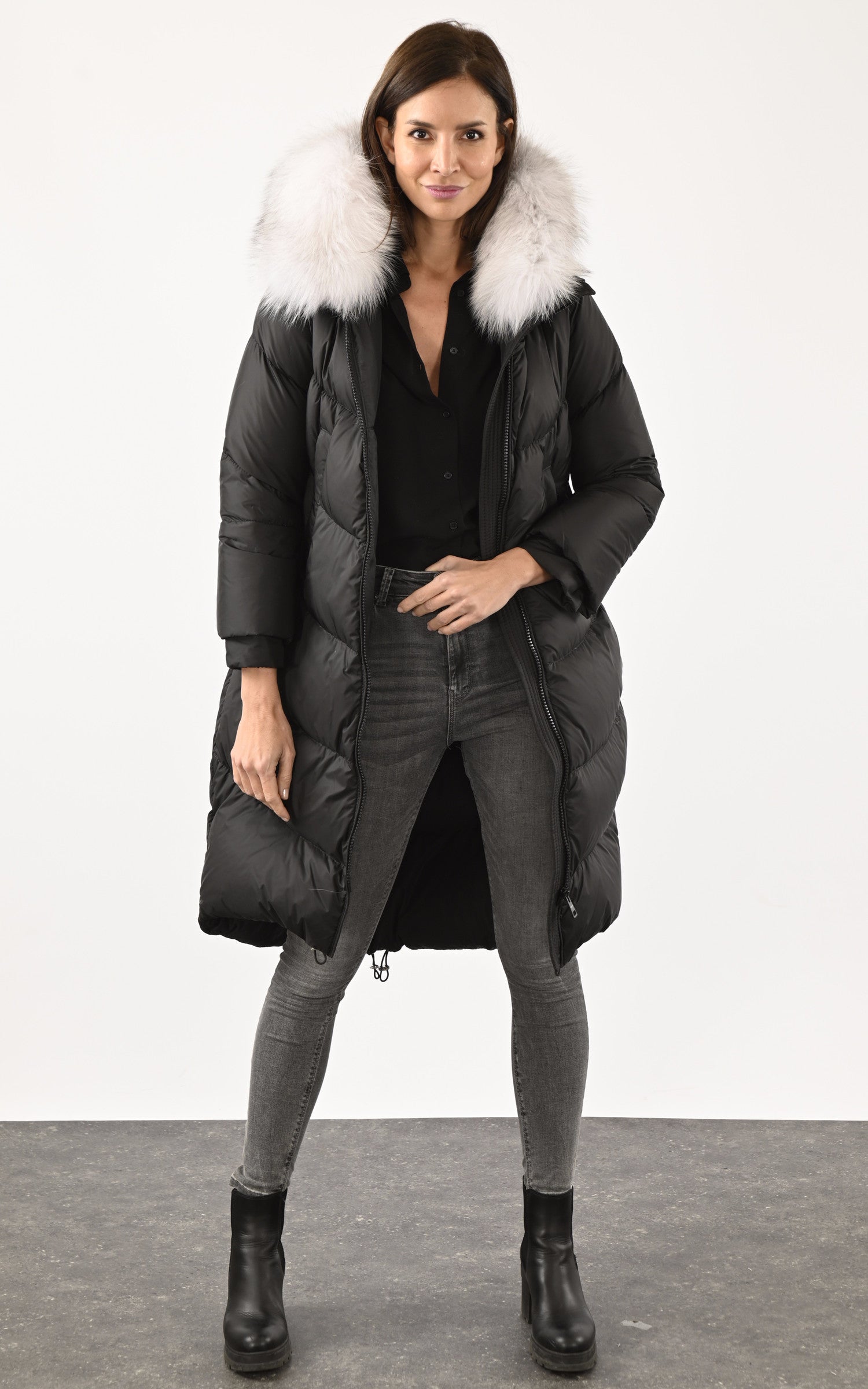 A "CLIZIONE" Noir Flo&Clo 7/8 Doudoune Femme opened photo 2