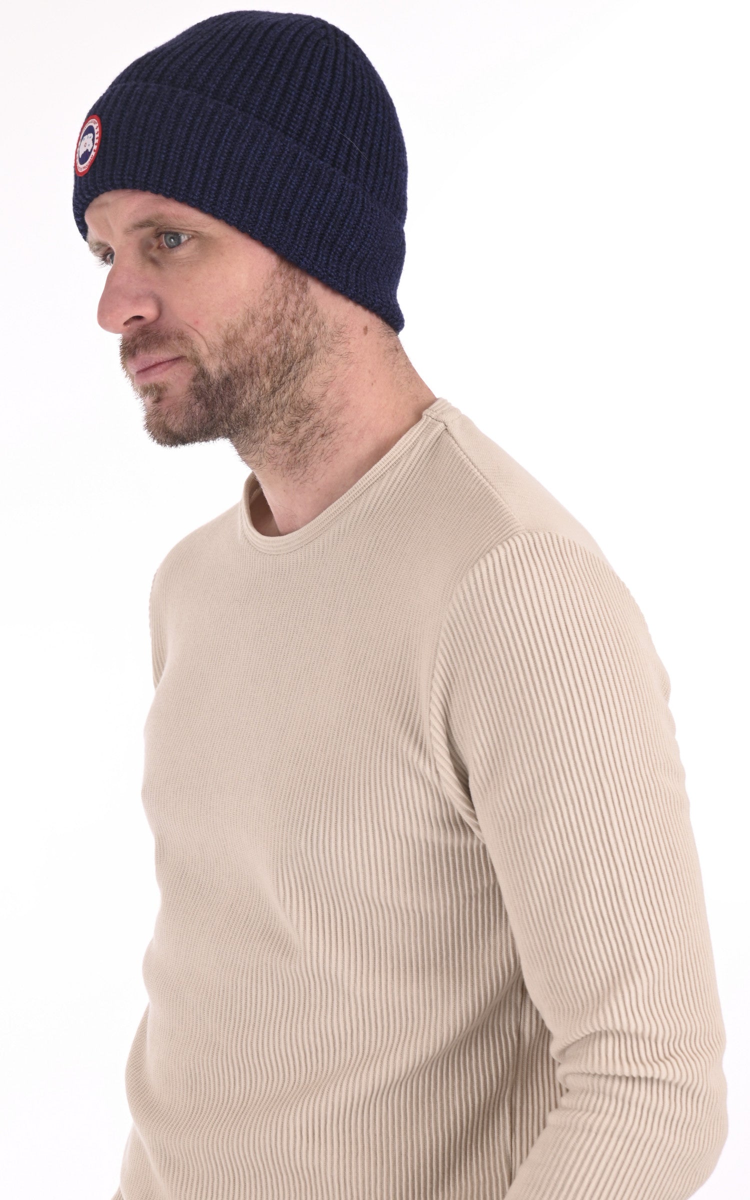 A "ARTIC DISC RIB TOQUE 5026M" Navy Heather Canada Goose Bonnet Homme closed photo