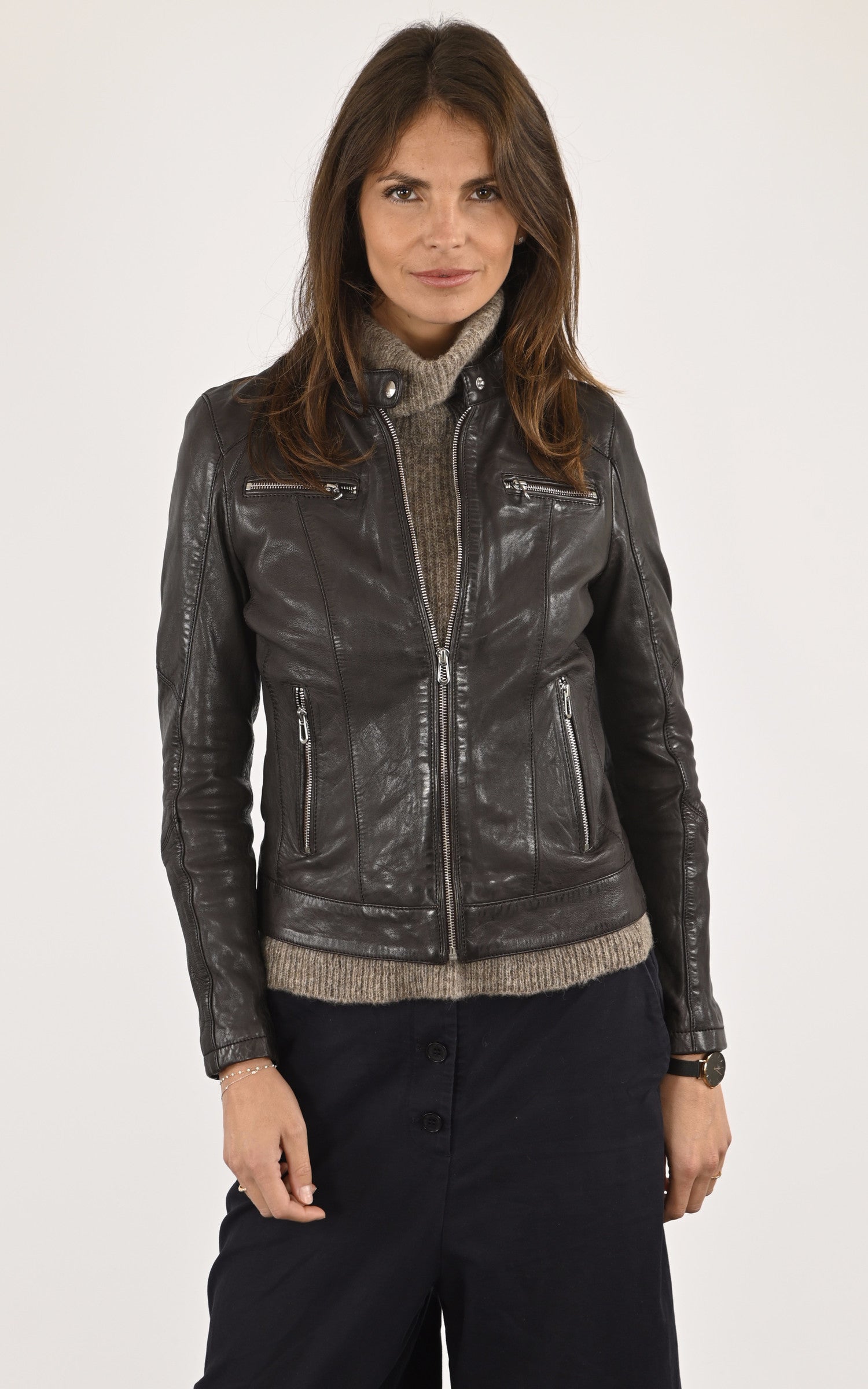 A "JOLYA 102581" Marron Rose Garden Blouson Femme closed photo