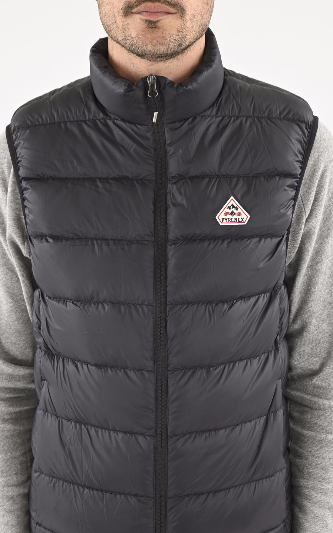 A "ARIAL VEST" Noir Pyrenex Bl Doudoune Homme closed photo
