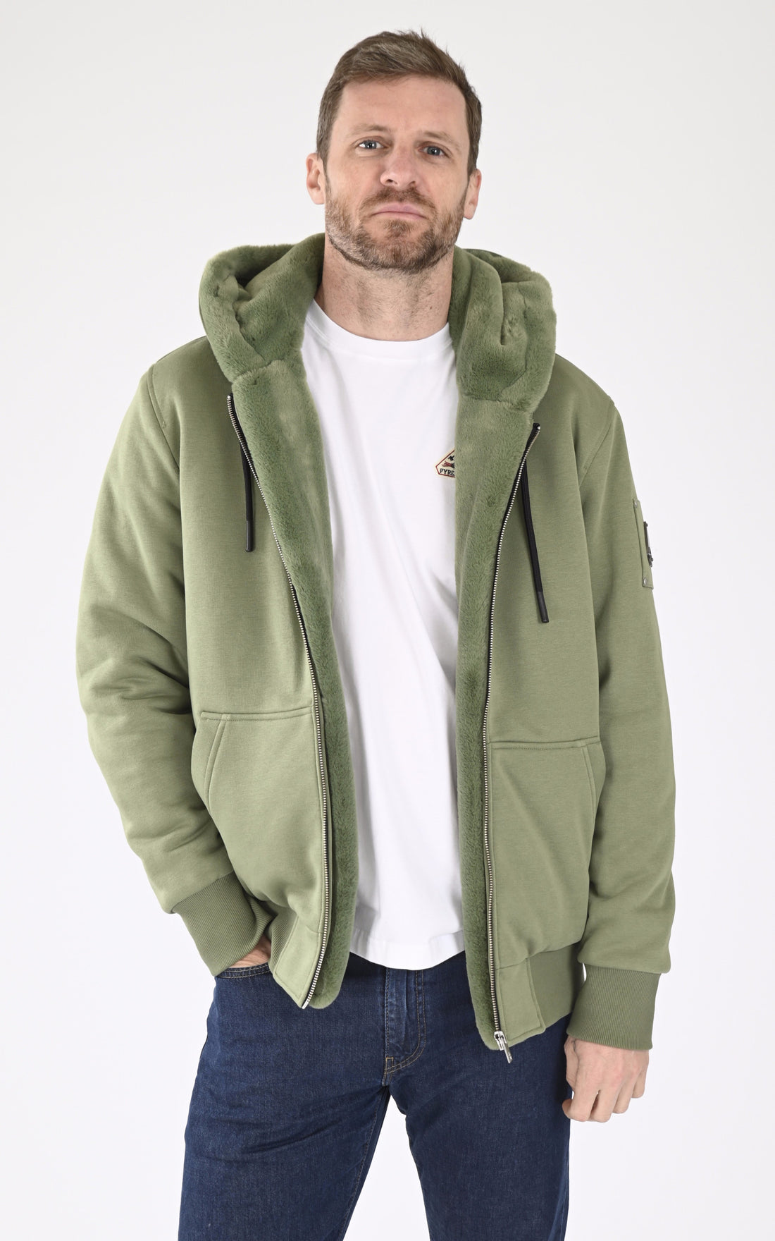 A "CLASSIC BUNNY M32MS600" Kaki Moose Knuckles Gilet Homme opened photo