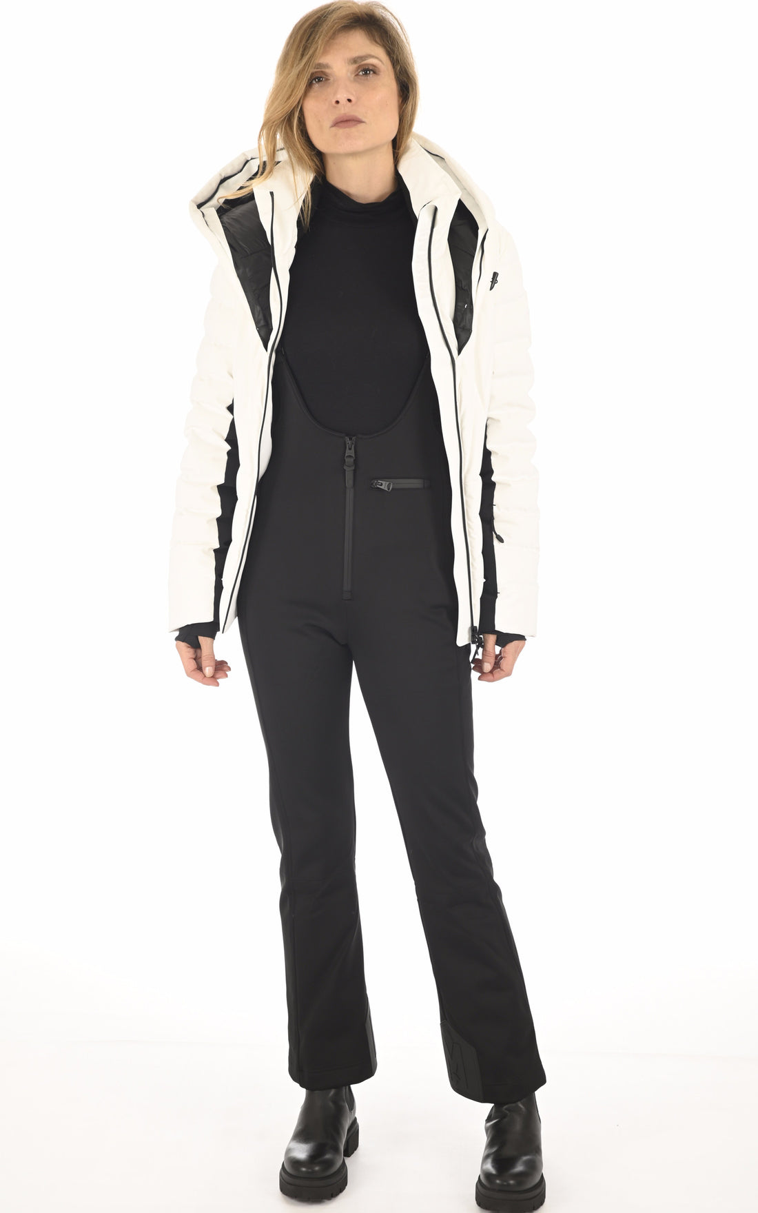 A "GIA" Noir Mackage Pantalon Femme closed photo