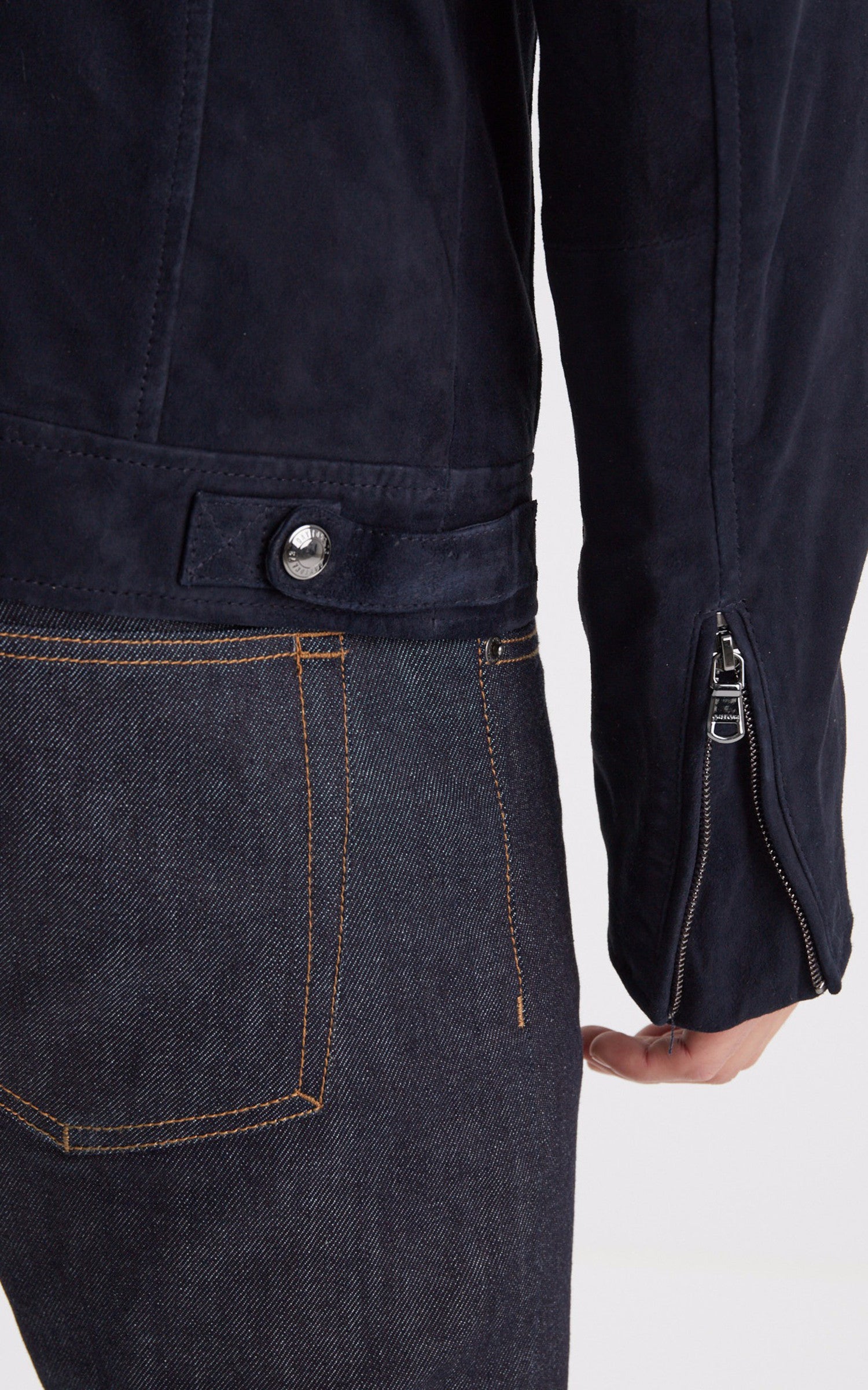 A "DELF 102569" Navy Daytona 73 Blouson Homme details photo