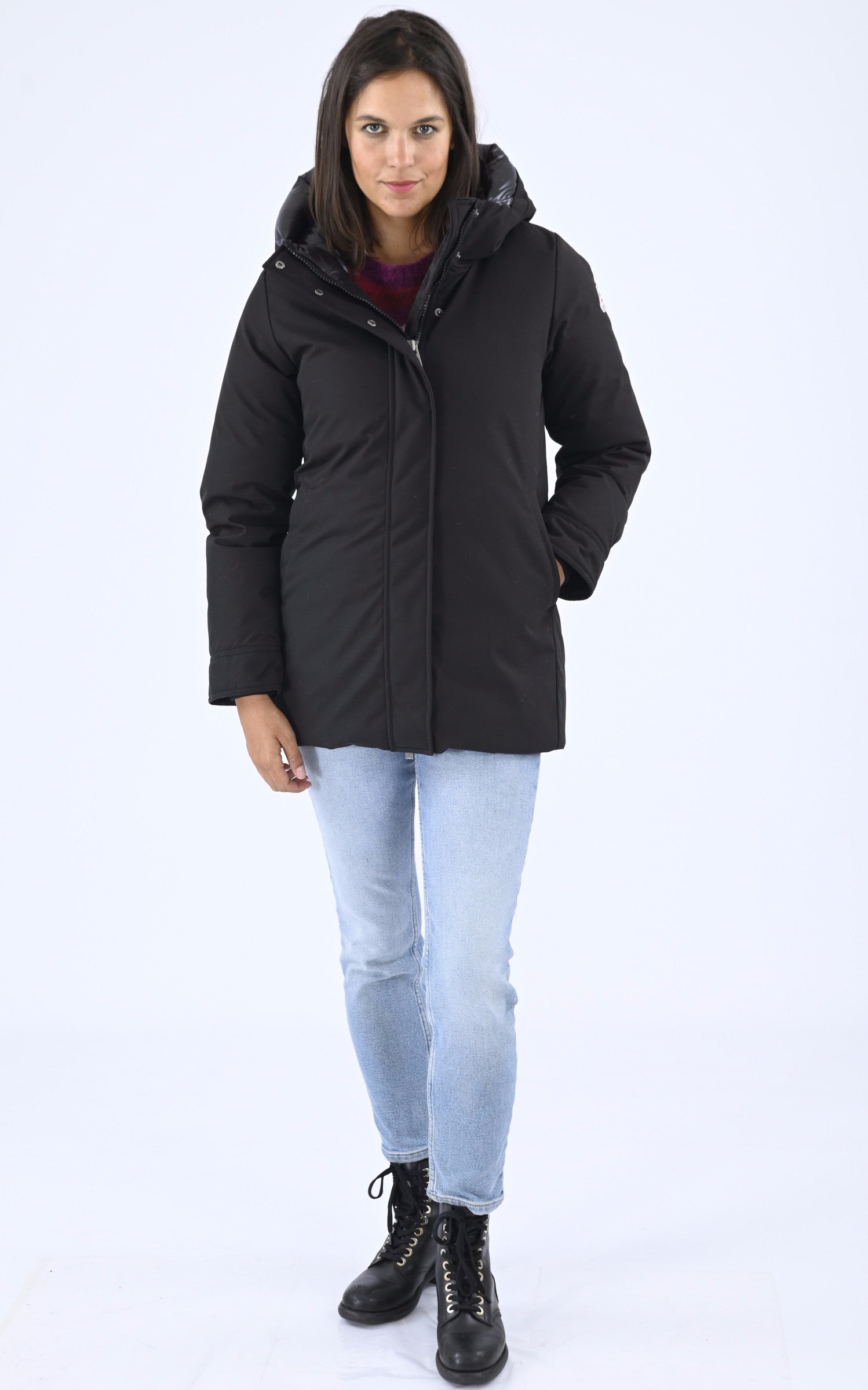 A "CHARLOTTE PARKA" Noir Pyrenex 3/4 Doudoune Femme closed photo 2