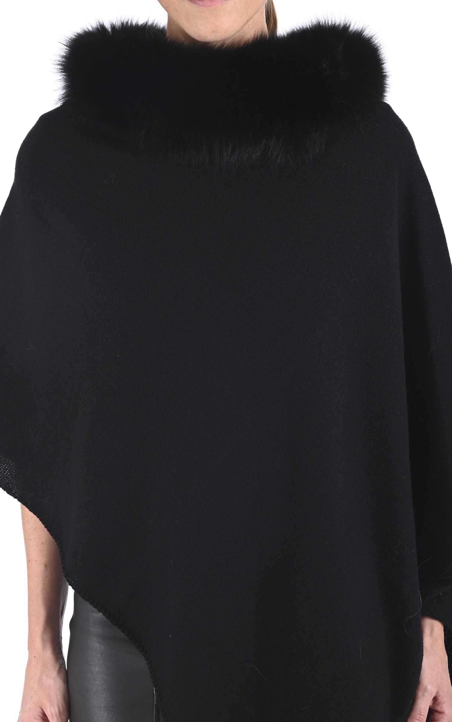A "540/30" Noir Lea Clement Cape Femme details photo