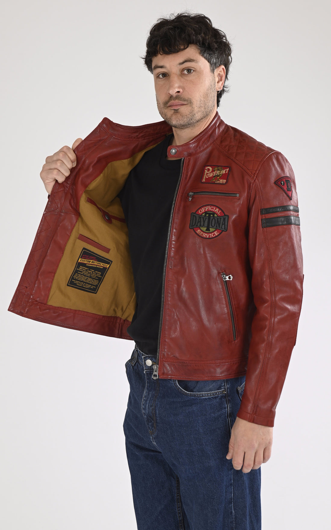 A "WALKOR 102831" Rouge Daytona 73 Blouson Homme opened photo