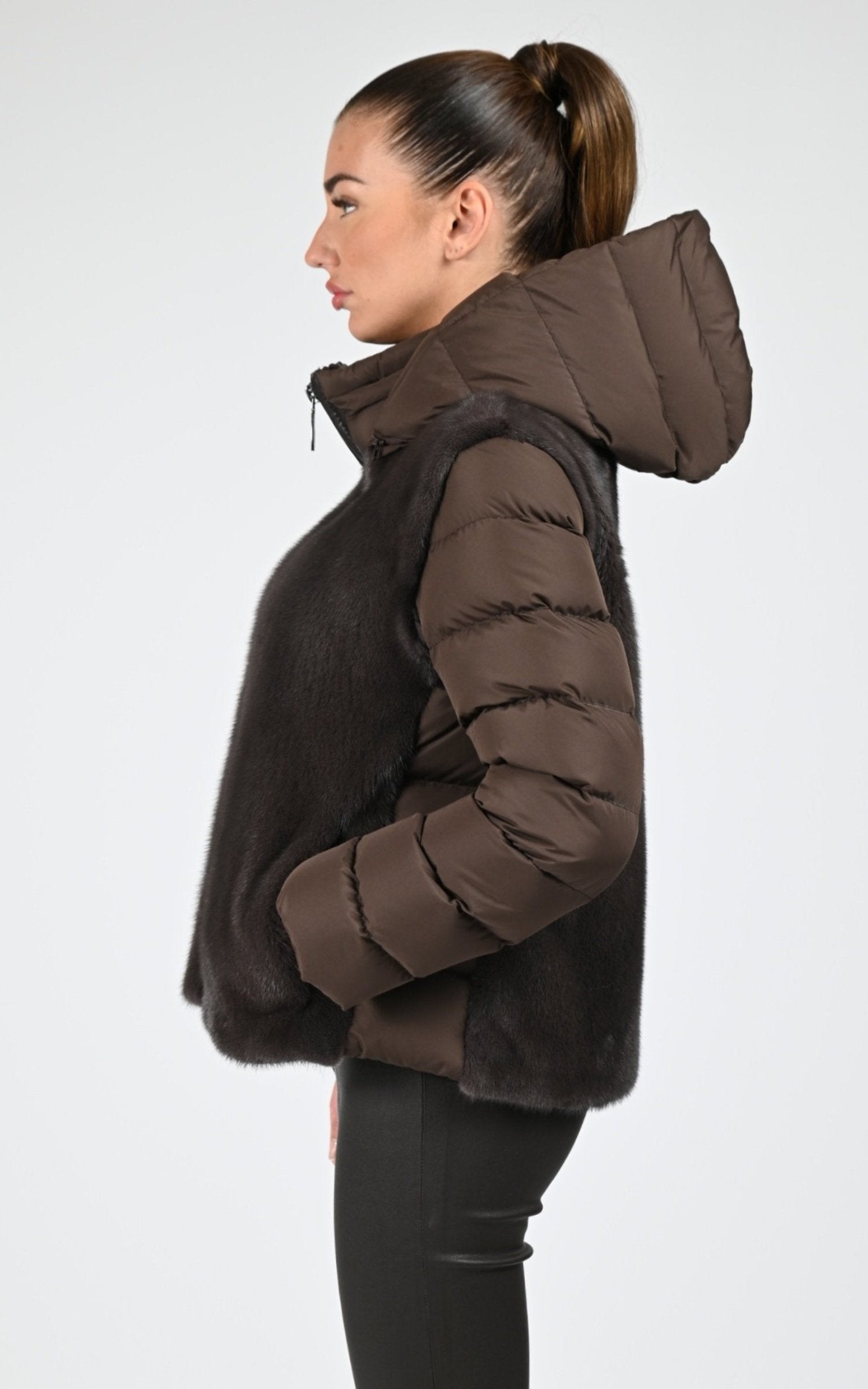 Veste Fourrure Femme Simmagini, modèle 7914 de couleur dyed coffee